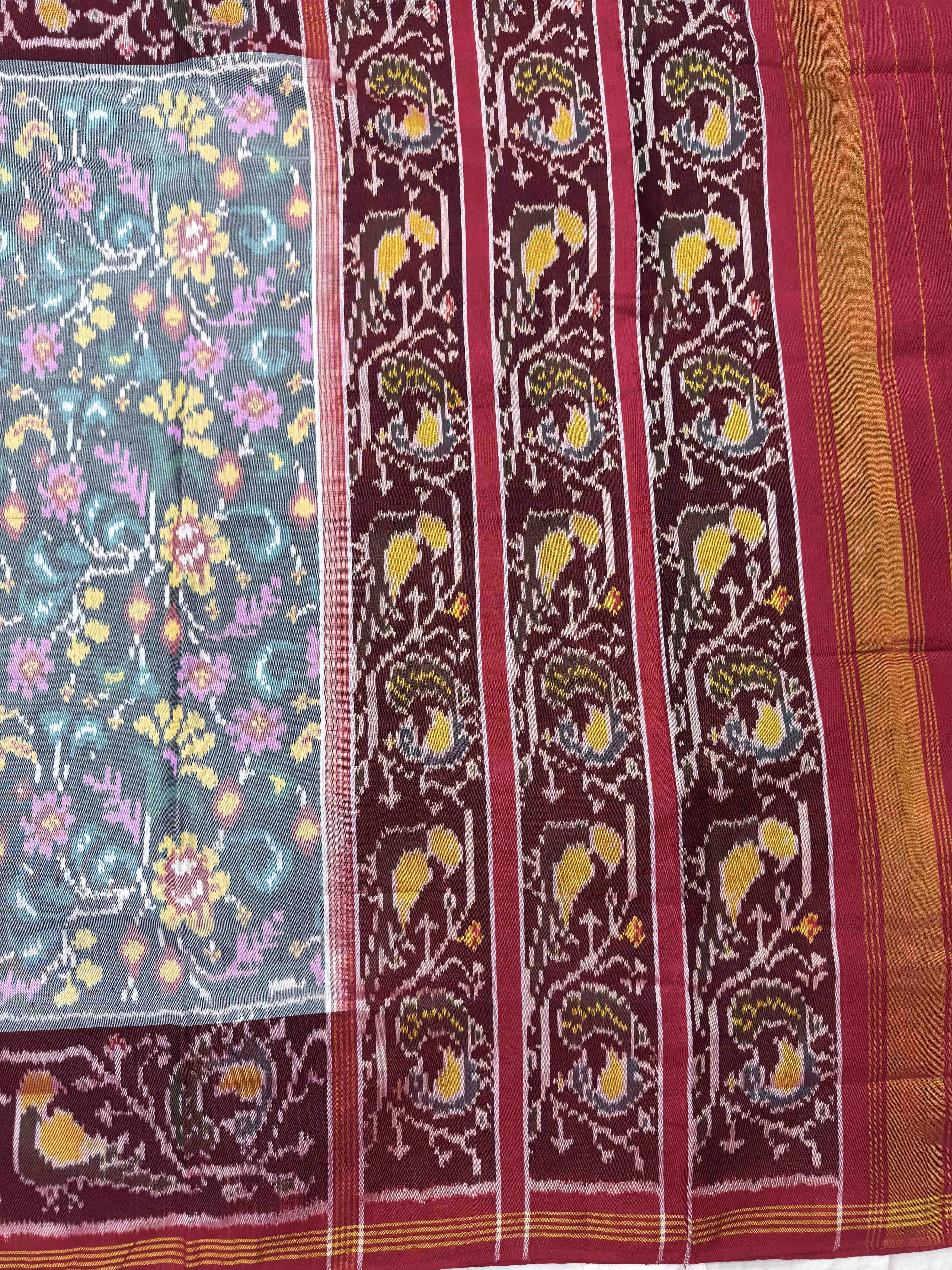 Red & Grey Fancy Flower Single Ikat Patan Patola Saree