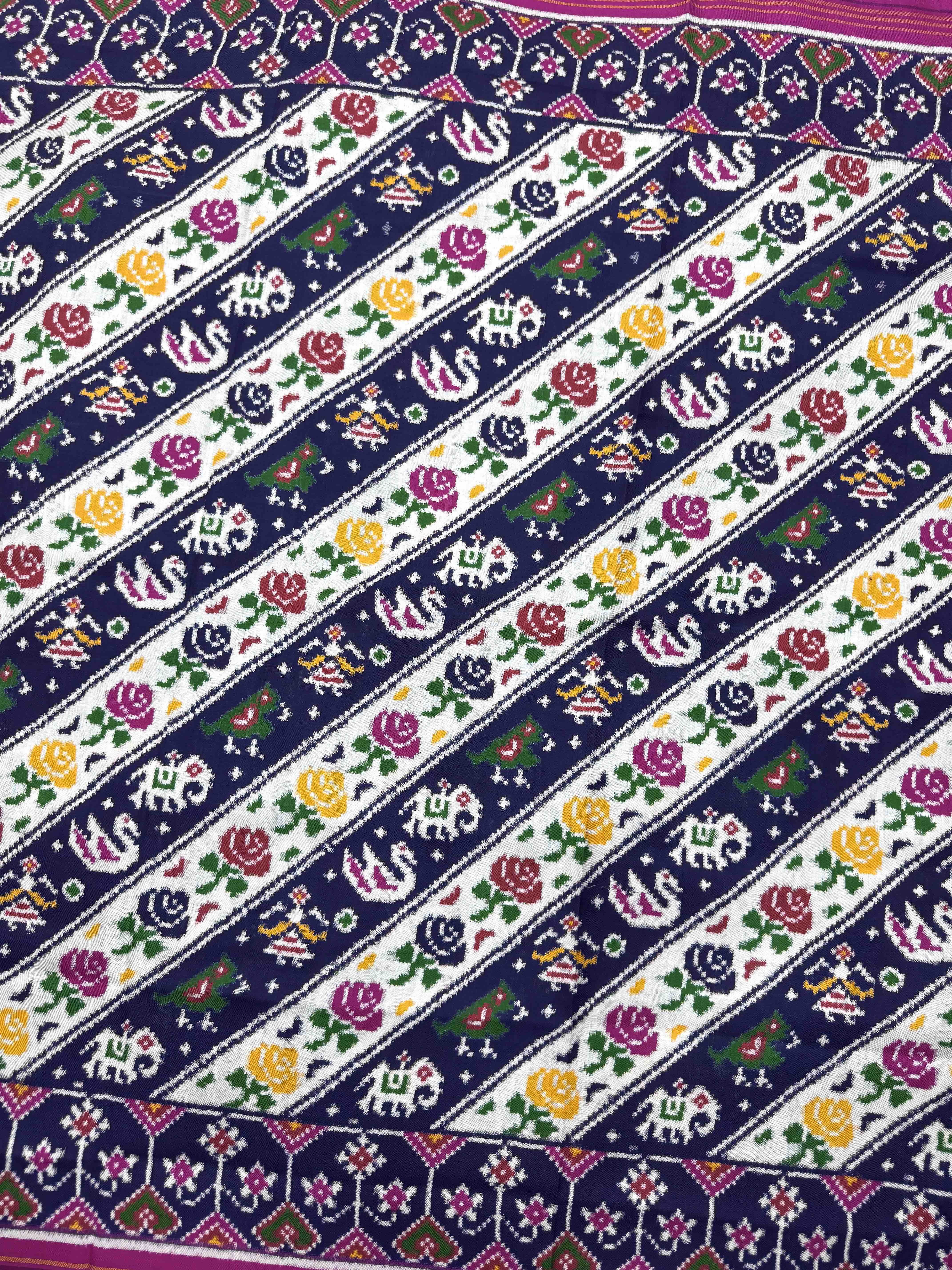 Purplish Pink & White with Dark Blue Nariikunj Flower Double Ikat Patan Patola Saree