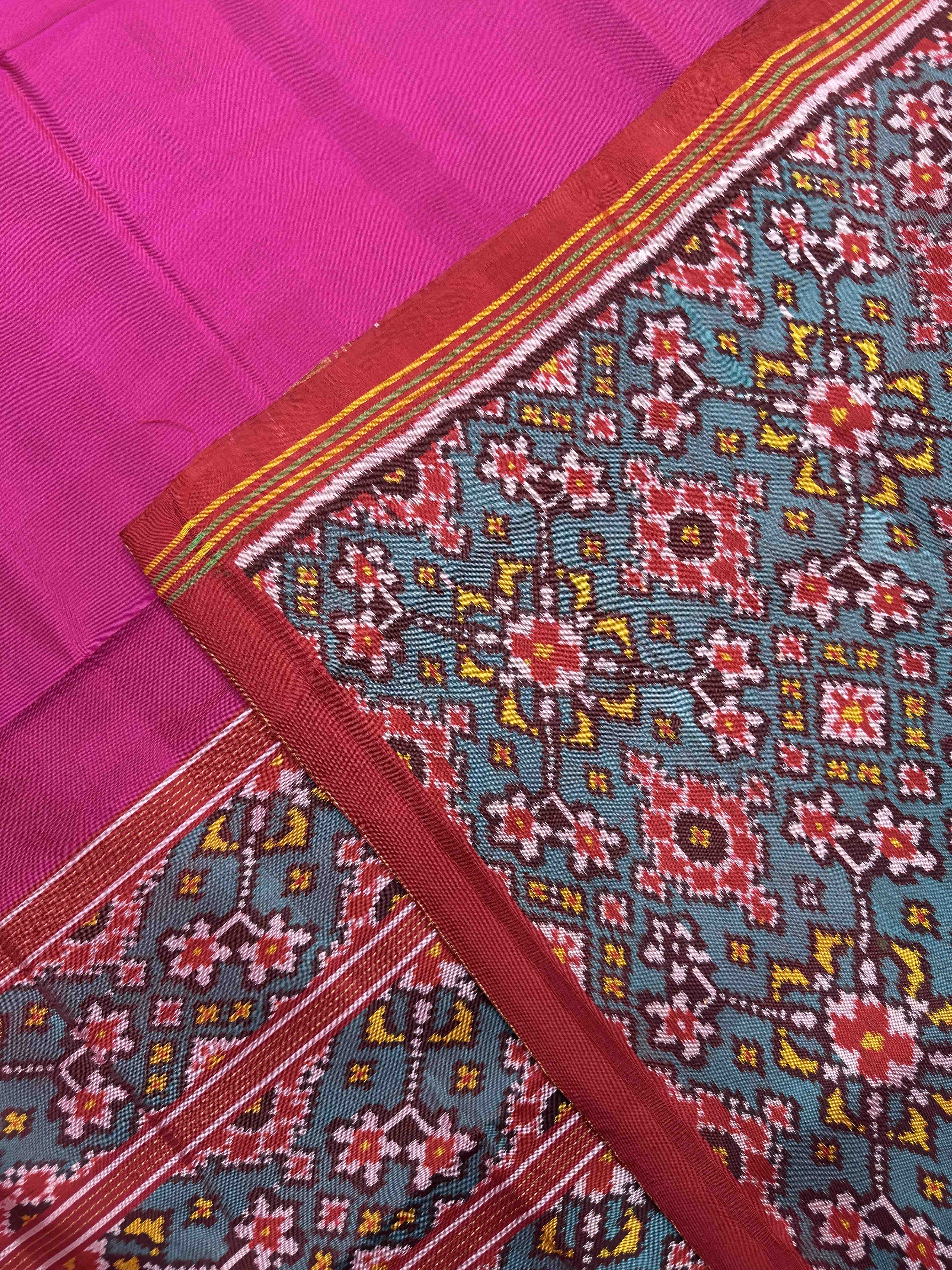 Red & Pink Plain with Navratan Border Single Ikat Patan Patola Saree