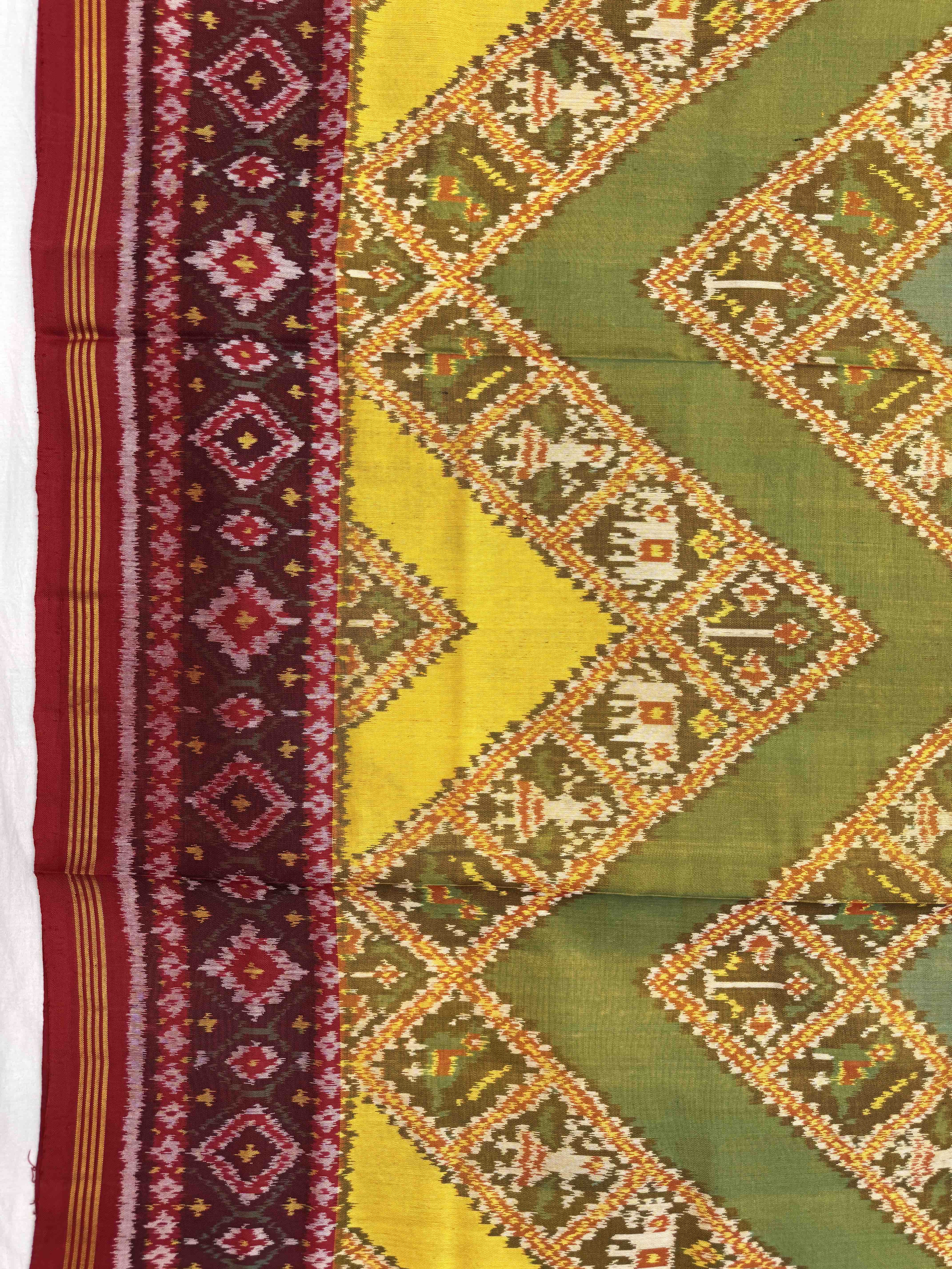 Red & Yellow Zig Zag Narikunj Leheriya Single Ikat Patan Patola Saree