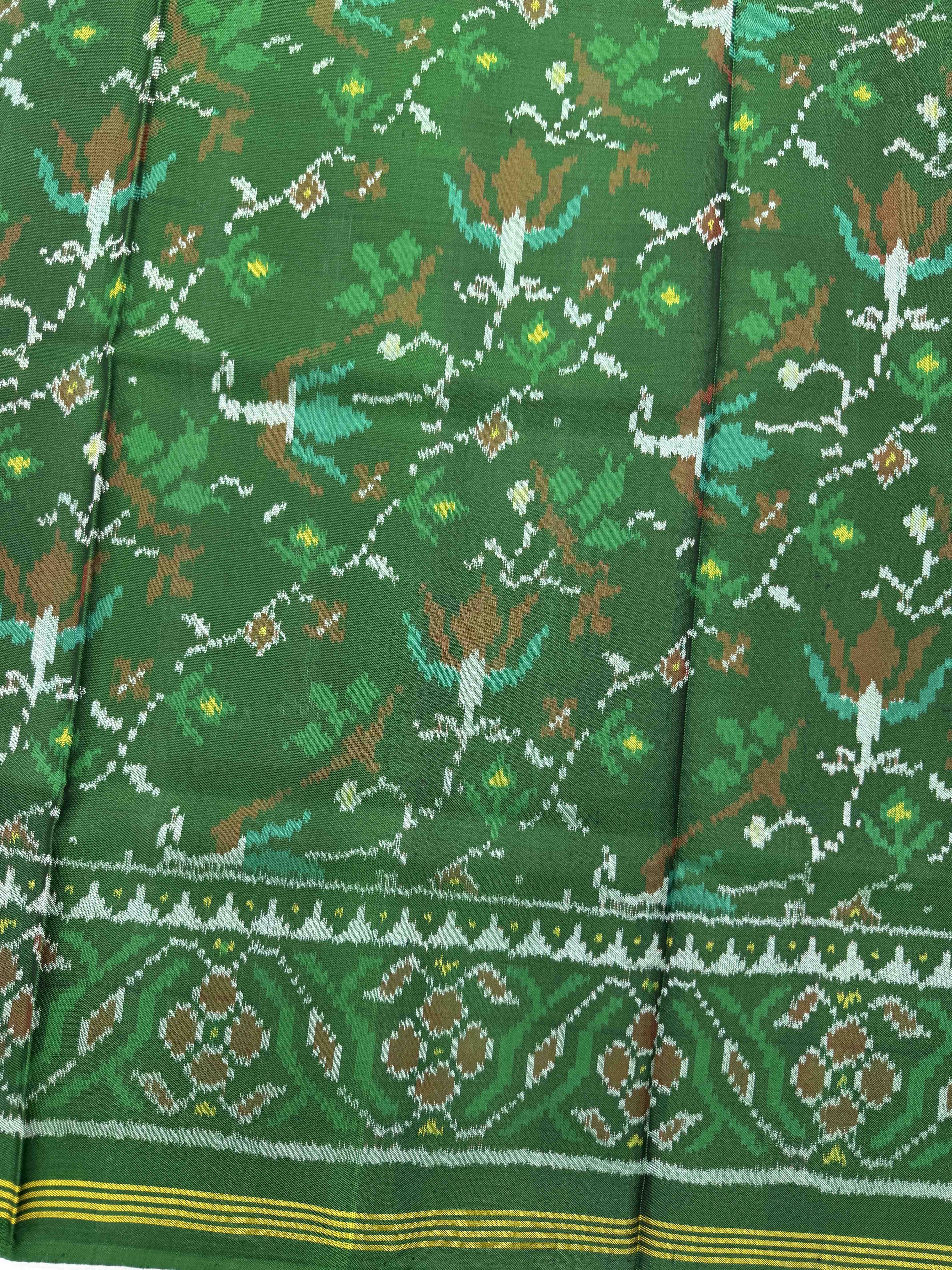 Green Flower Fancy Leaves Single Ikat Patan Patola Saree