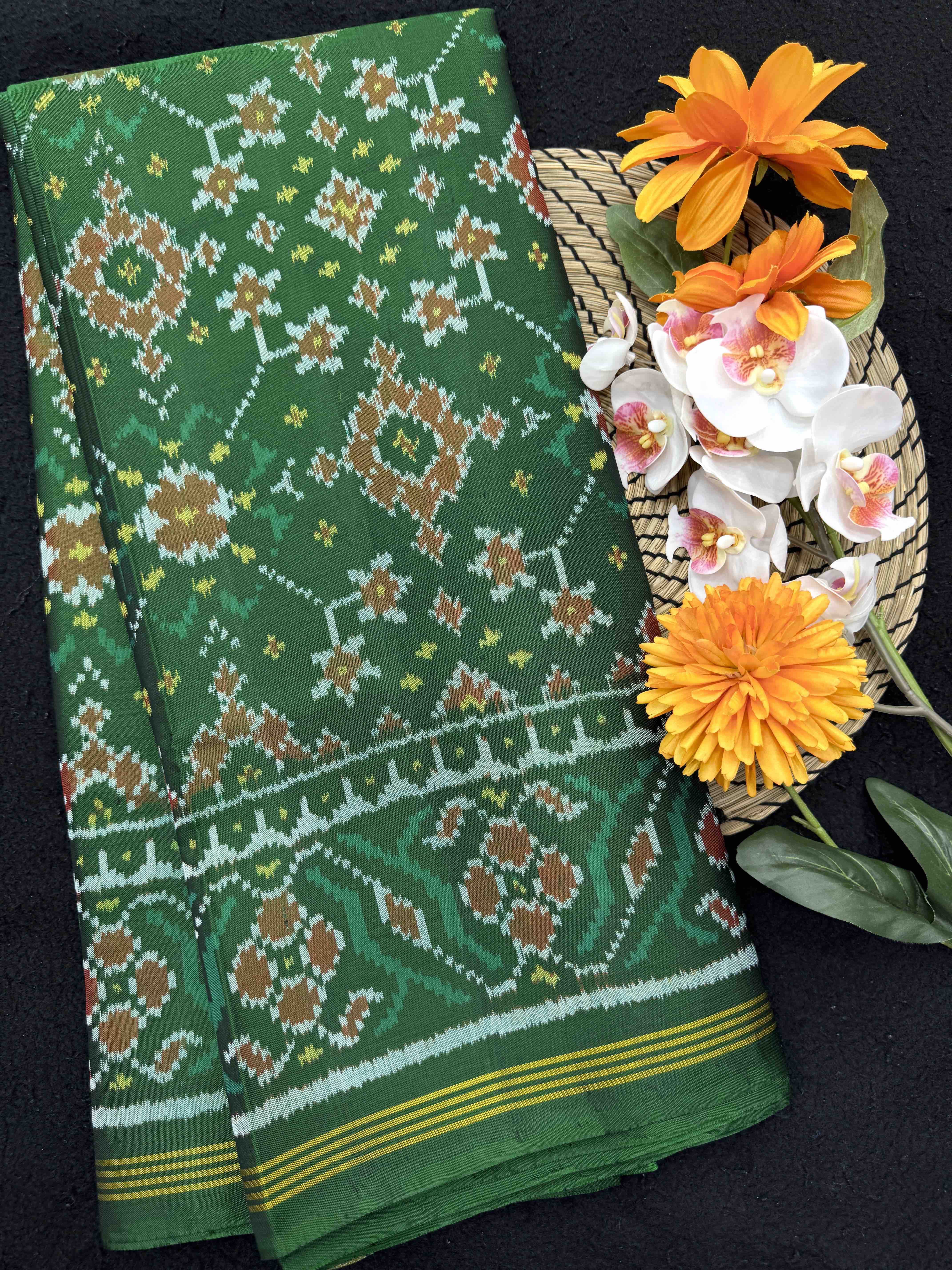 Green Navratan Single Ikat Patan Patola Saree