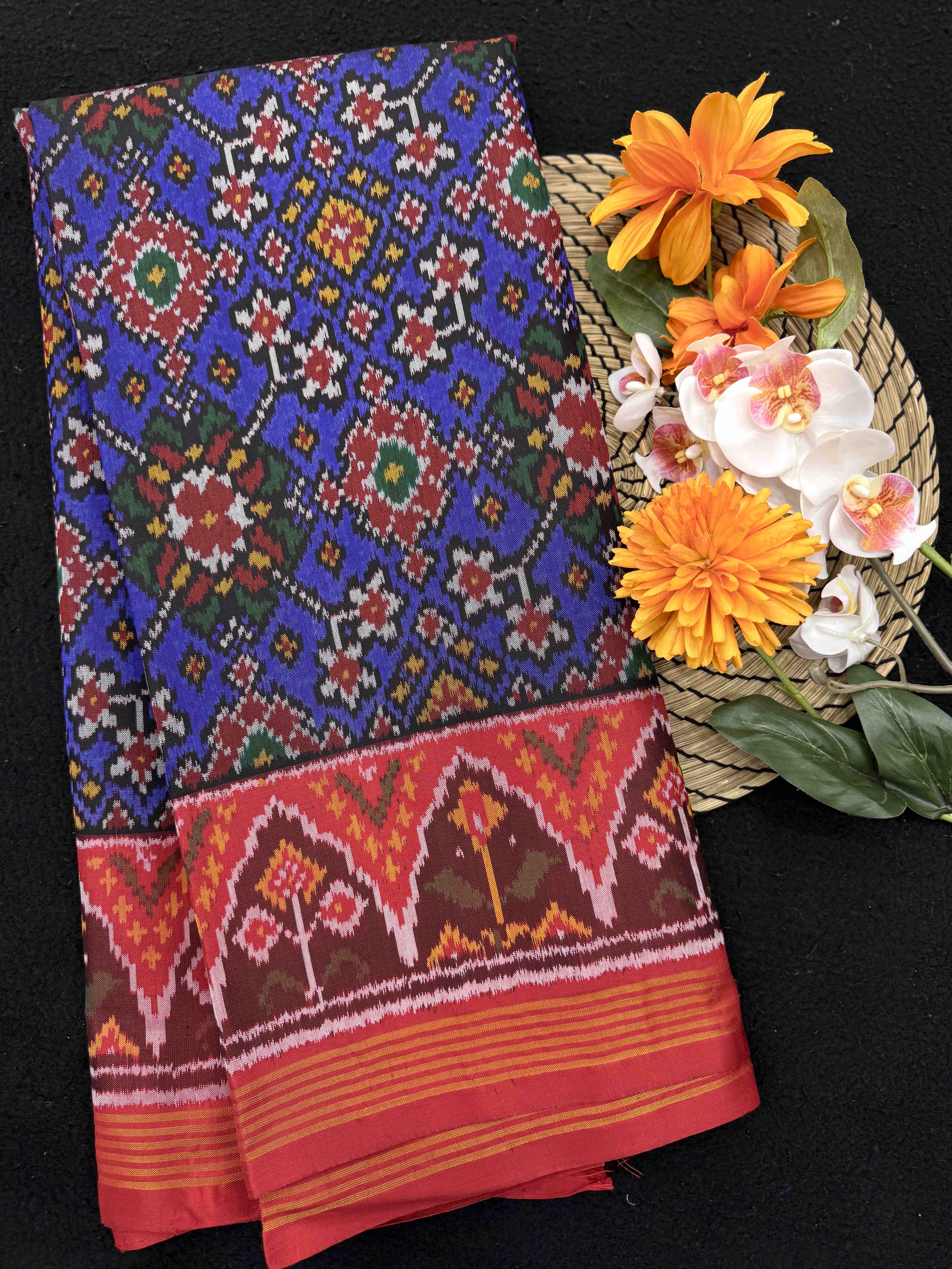 Red & Blue Navratan Single Ikat Patan Patola Saree