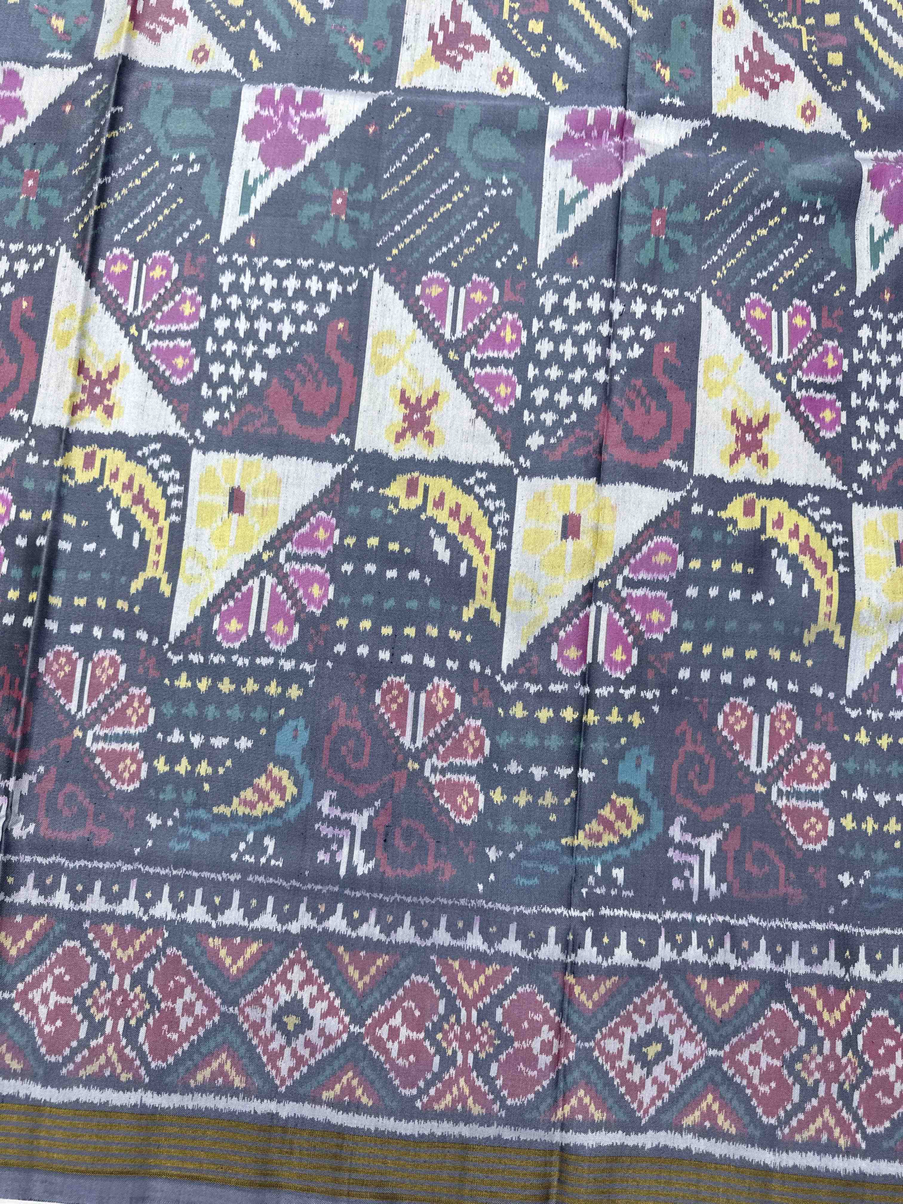 Grey Narikunj Fancy Single Ikat Patan Patola Saree