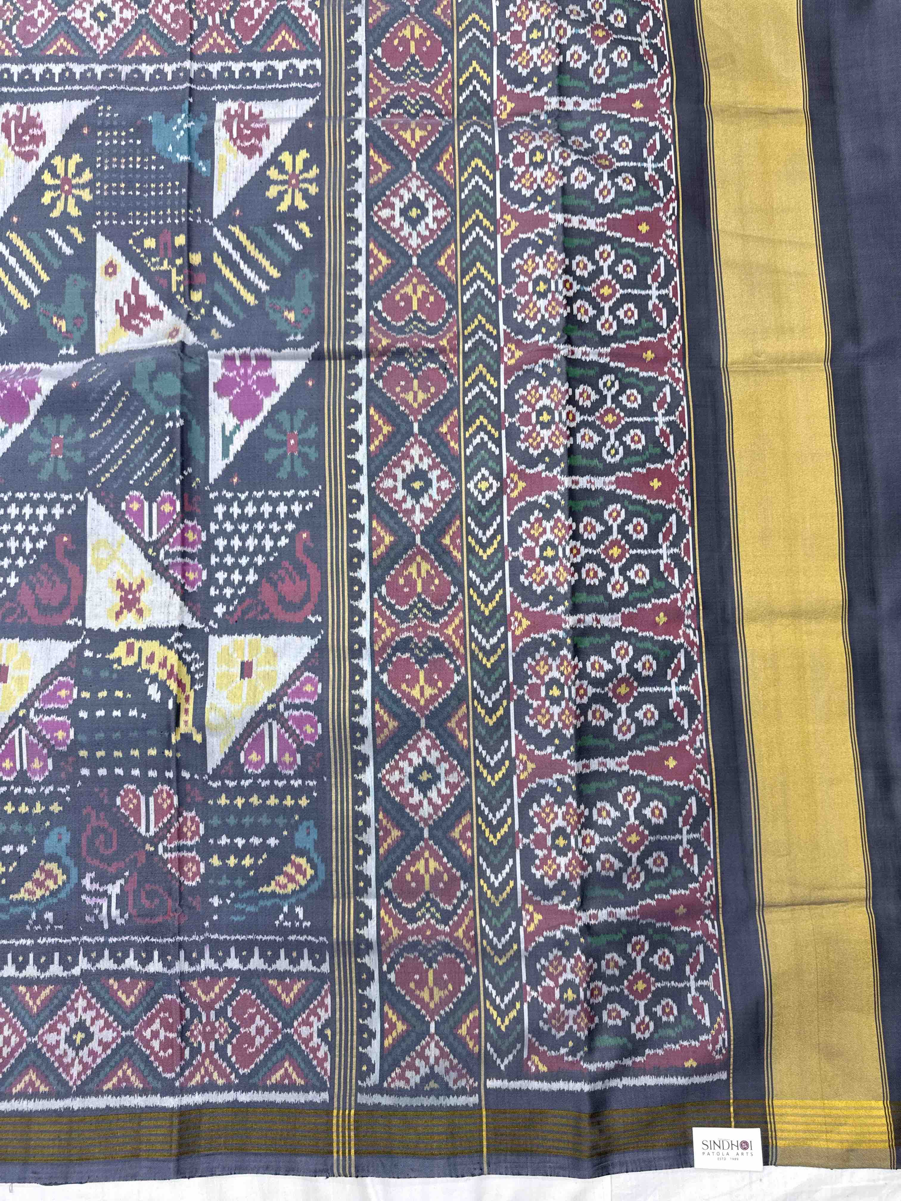 Grey Narikunj Fancy Single Ikat Patan Patola Saree