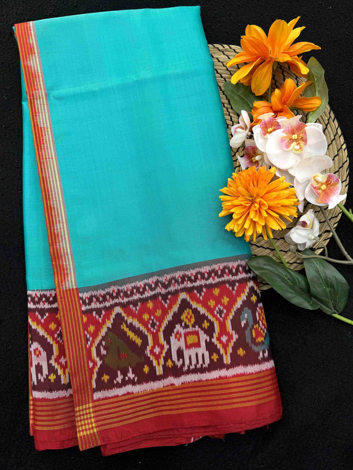 Red & Light Blue Plain Single Ikat Patan Patola Saree
