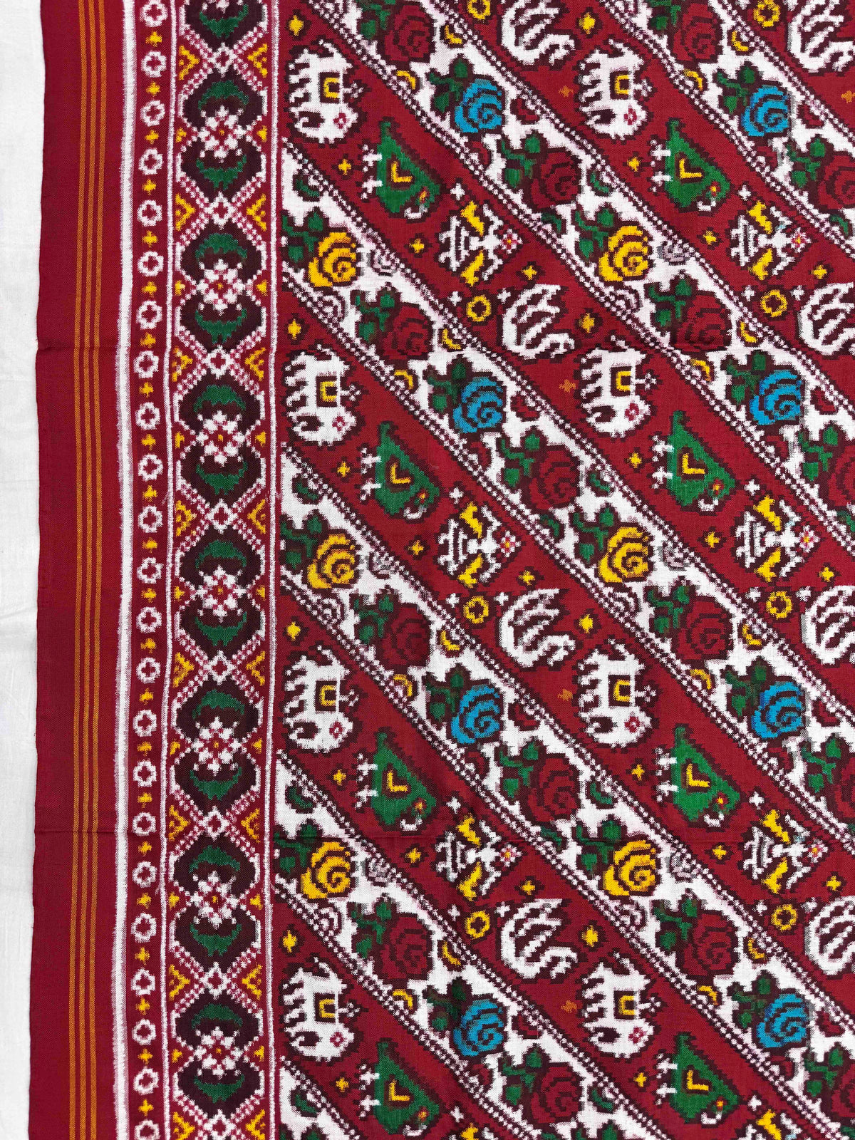Red & White Narikunj Flower Leheriya Double Ikat Patan Patola Saree