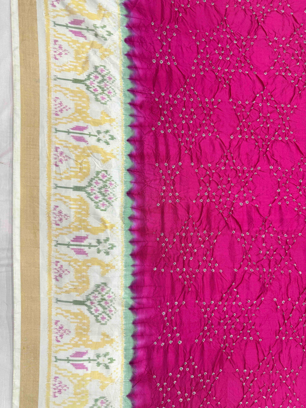 Off White & Dark Pink Single Ikat Bandhani Patola Saree