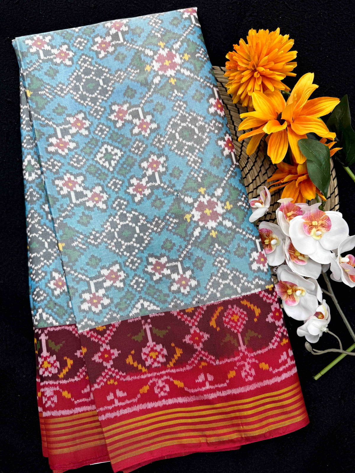 Red & Sky Blue Navratan Single Ikat Patan Patola Saree