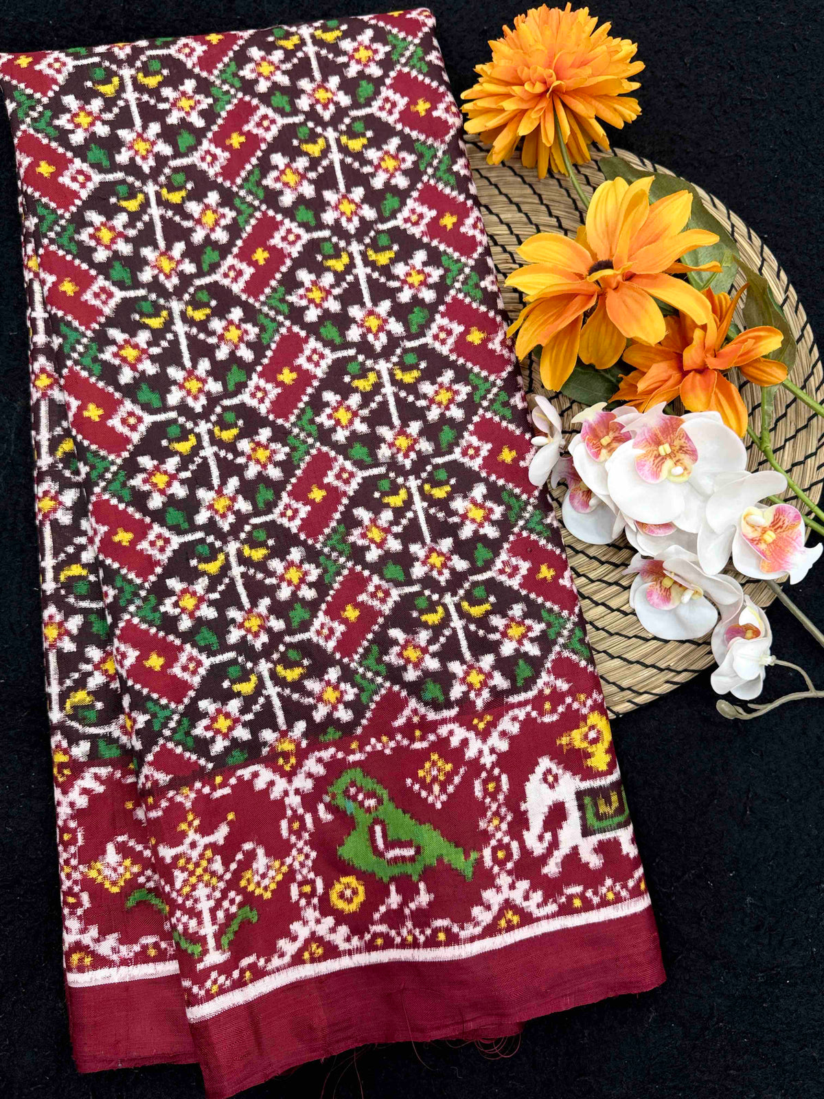 Maroon & White Fancy Flower Natural Dye Colors Double Ikat Patan Patola Saree