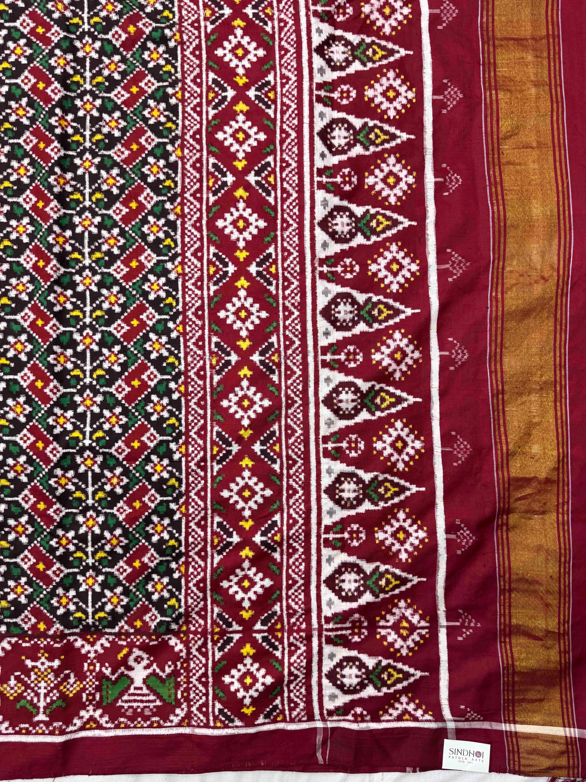 Maroon & White Fancy Flower Natural Dye Colors Double Ikat Patan Patola Saree