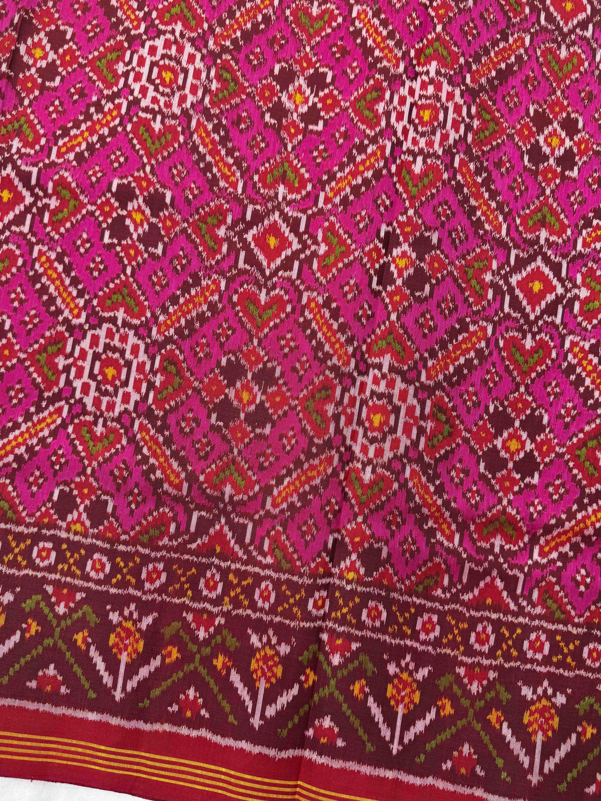 Red & Pink Manekchowk Single Ikat Patan Patola Saree