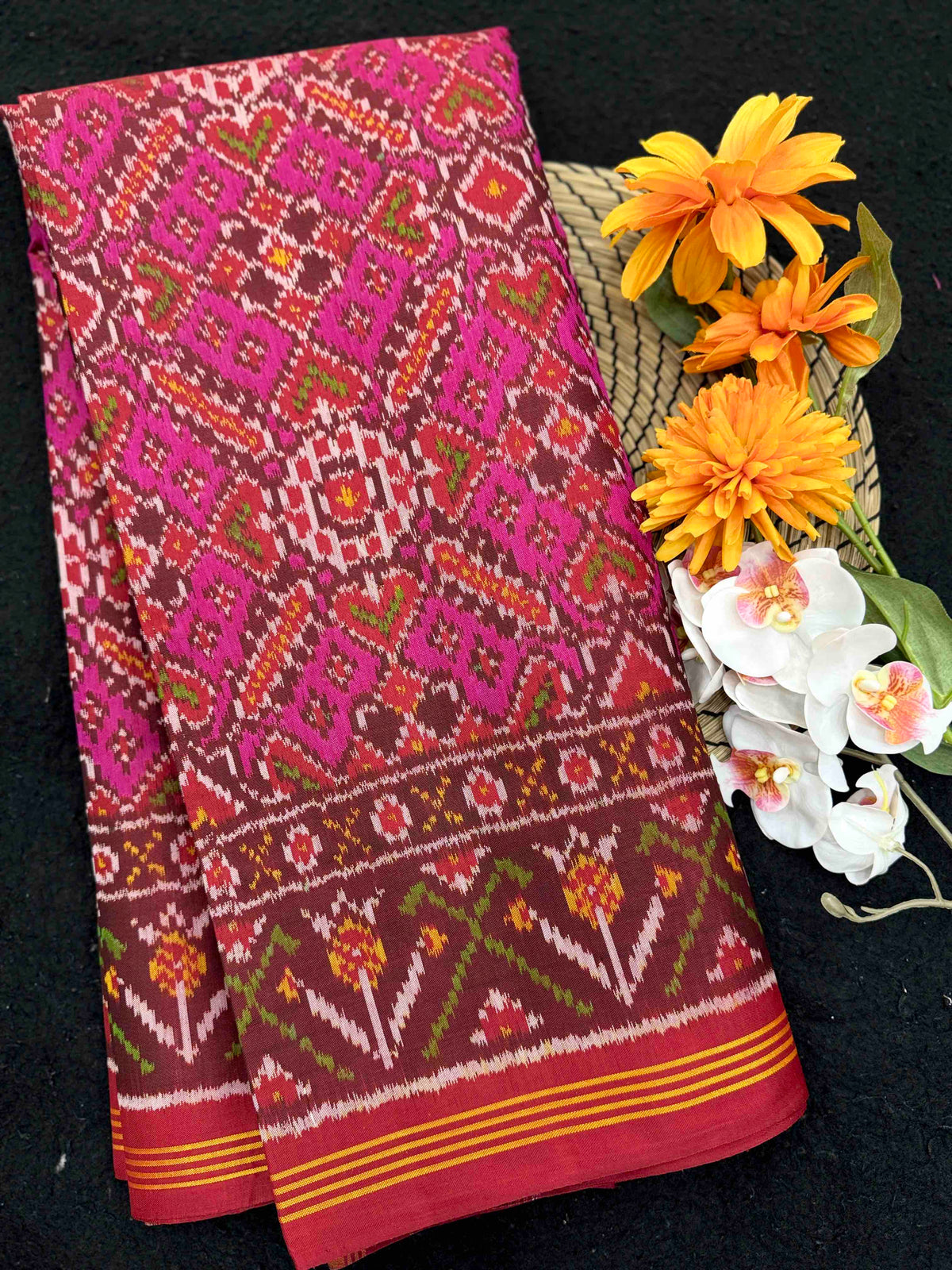 Red & Pink Manekchowk Single Ikat Patan Patola Saree