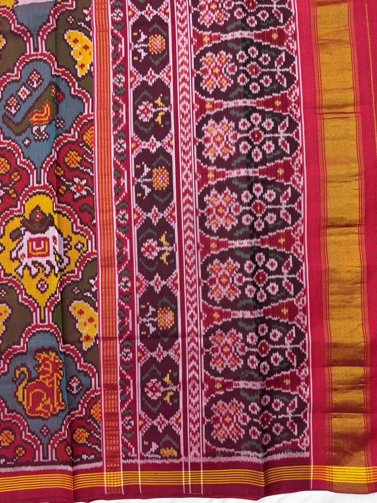 Red & Multicolor Fancy Narikunj Single Ikat Patan Patola Saree