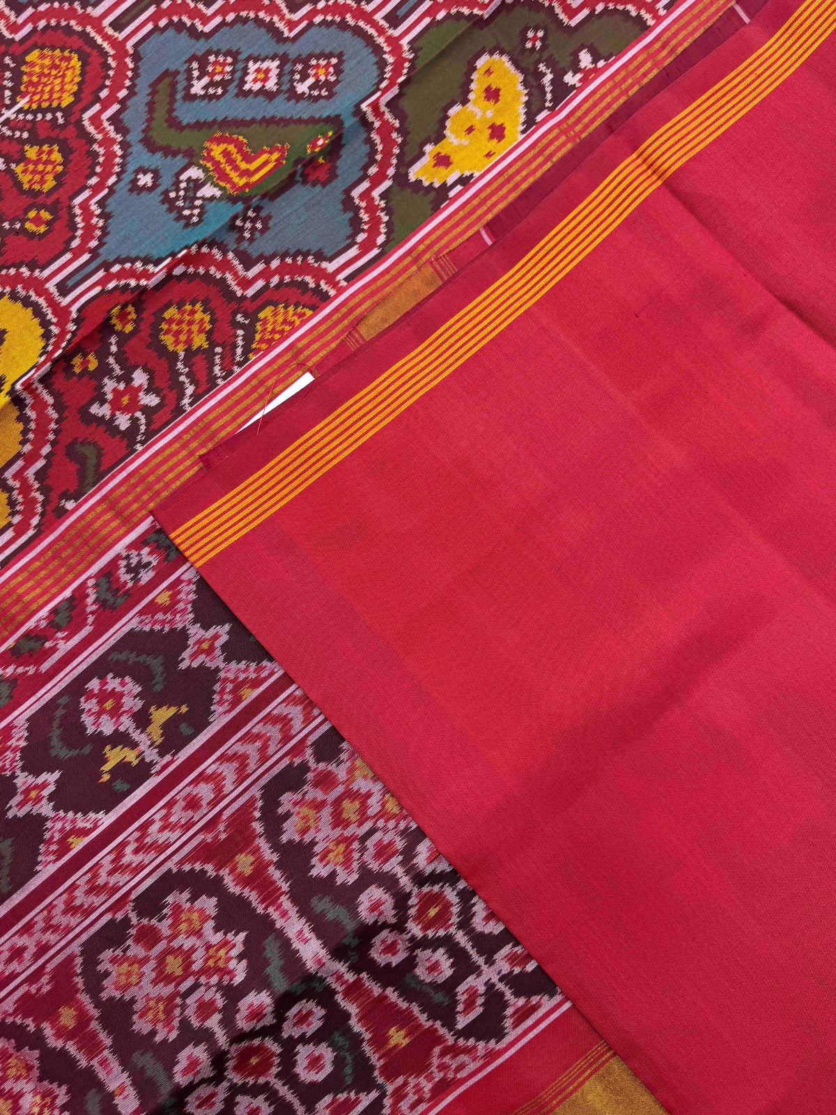 Red & Multicolor Fancy Narikunj Single Ikat Patan Patola Saree