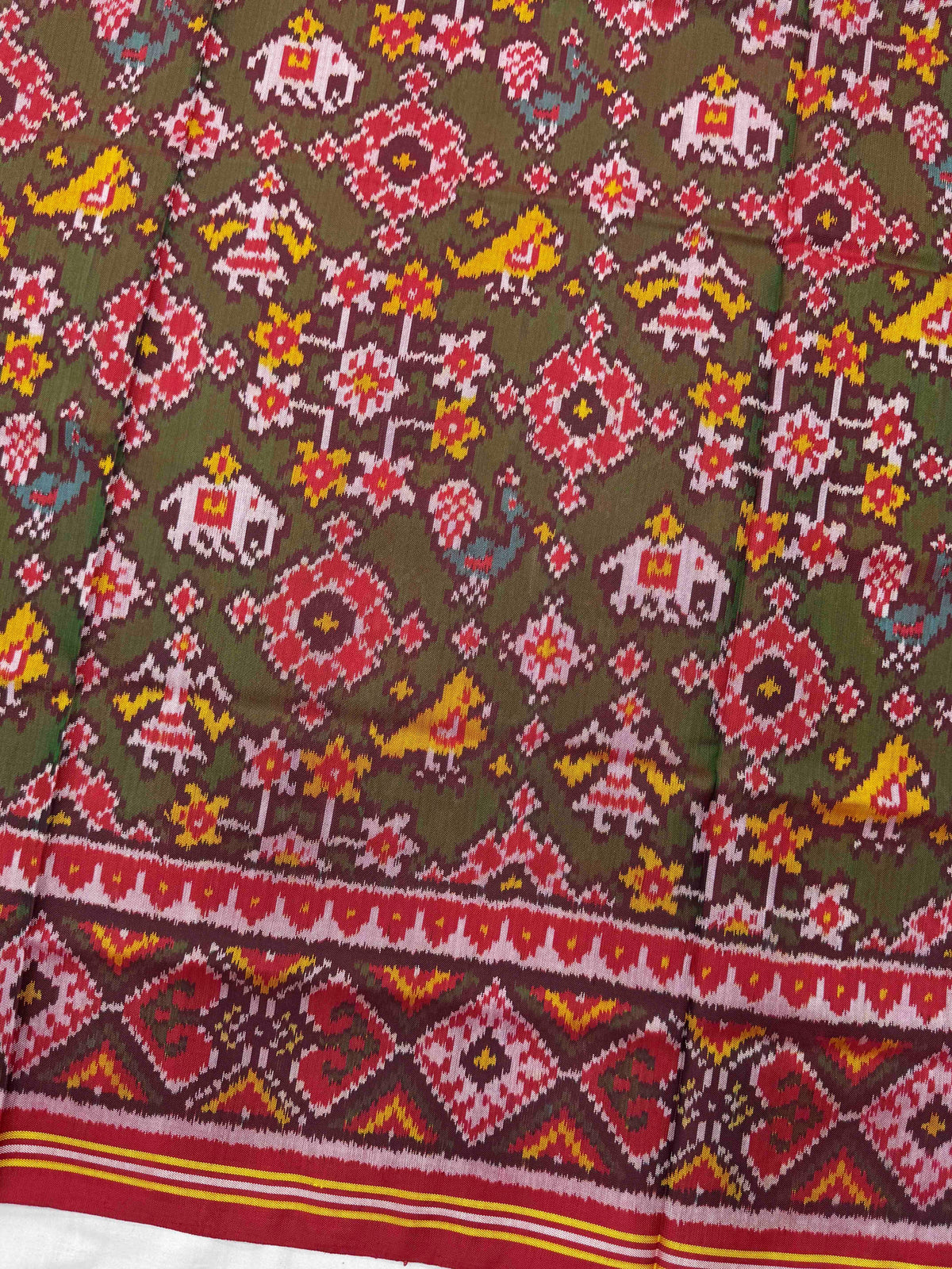 Red & Green Navratan Narikunj Single Ikat Patan Patola Saree