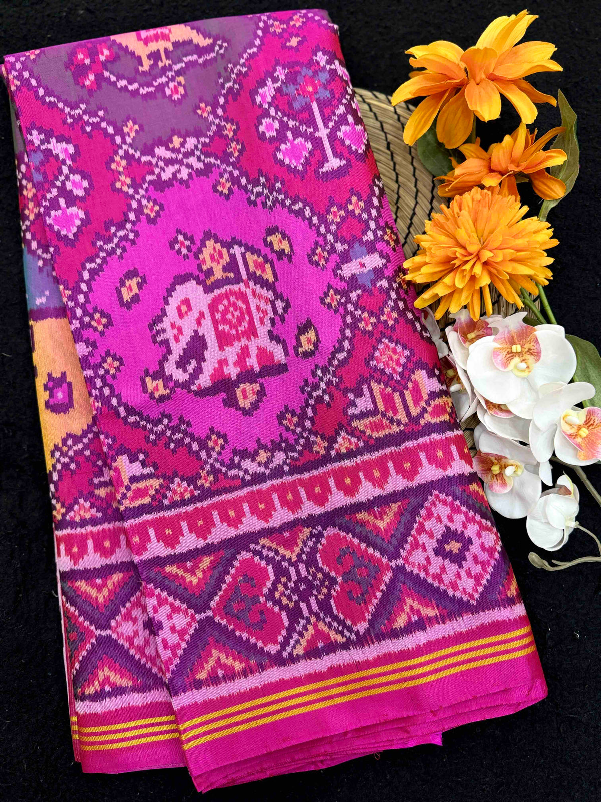 Pink & Multicolor Fancy Narikunj Single Ikat Patan Patola Saree