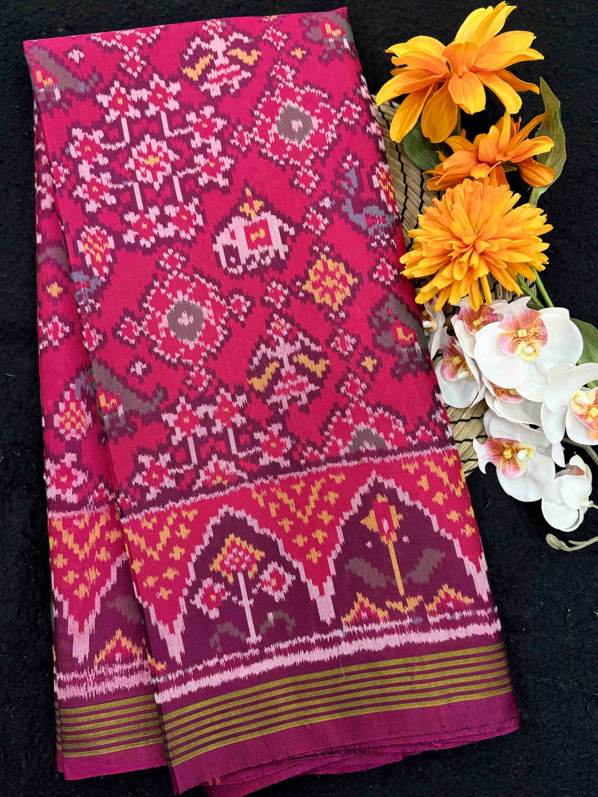 Purple & Pink Navratan Narikunj Single Ikat Patan Patola Saree