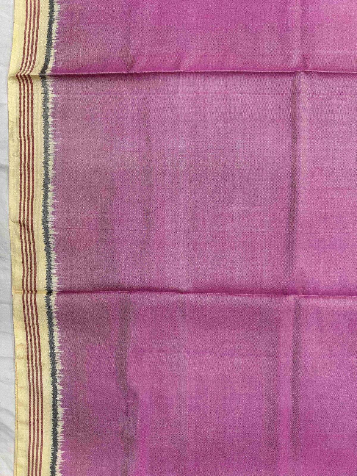 Off White & Pink Plain Single Ikat Patan Patola Saree