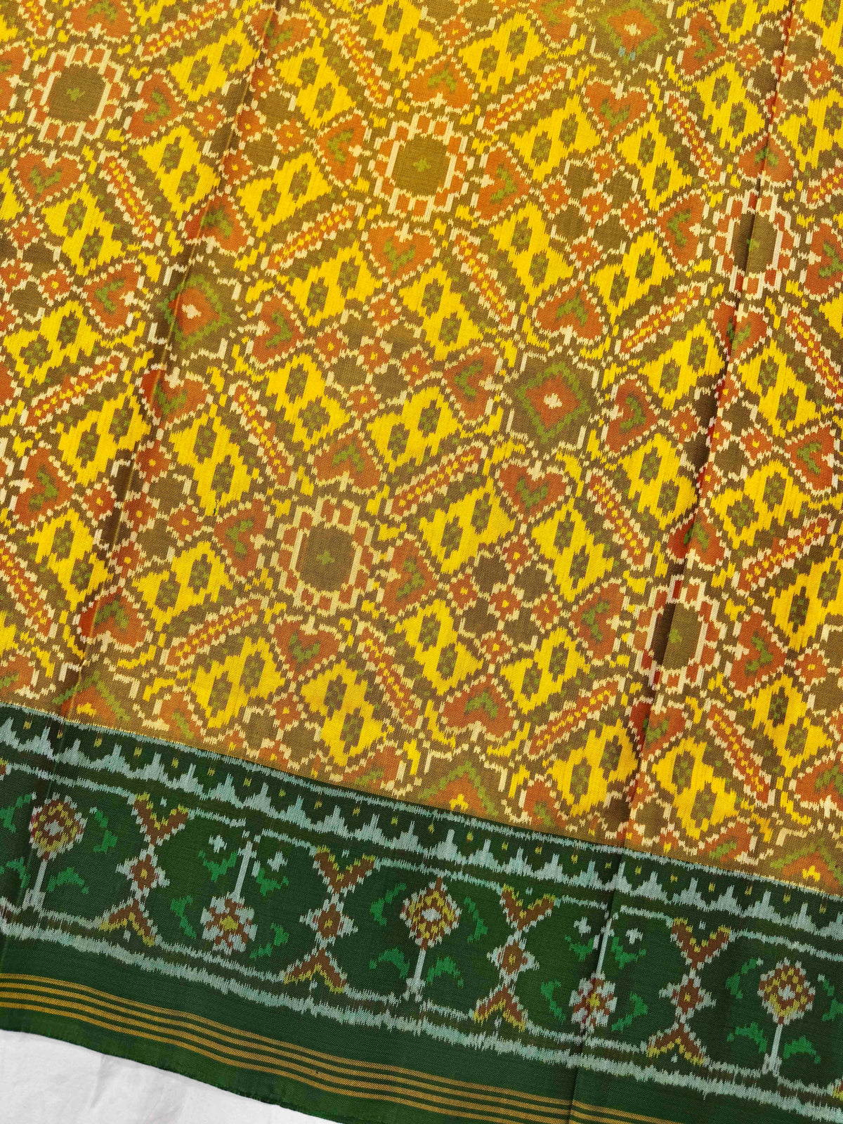 Green & Yellow Manekchowk Single Ikat Patan Patola Saree