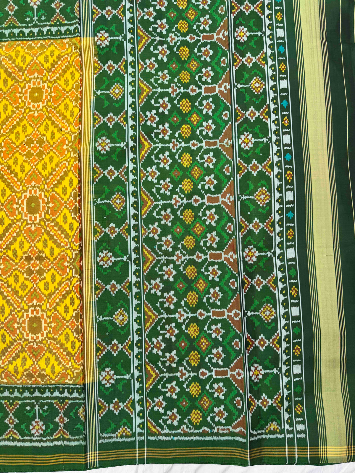 Green & Yellow Manekchowk Single Ikat Patan Patola Saree