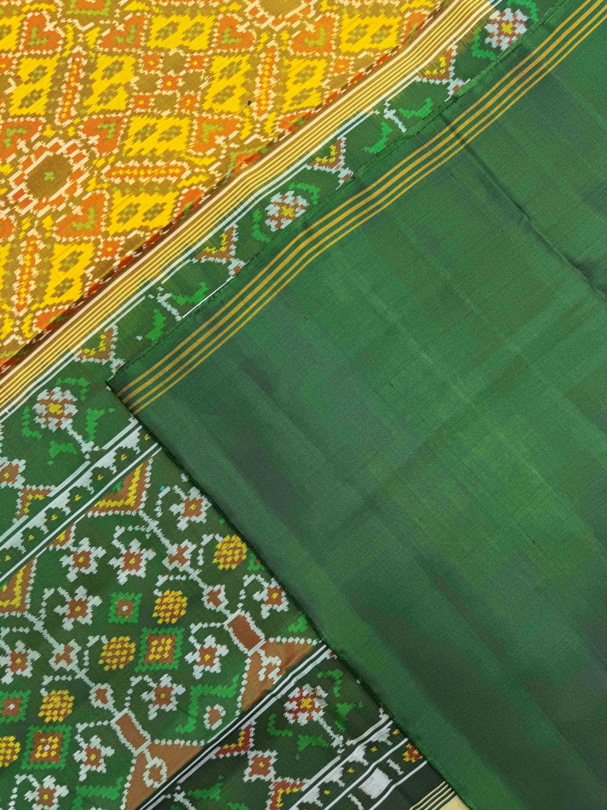 Green & Yellow Manekchowk Single Ikat Patan Patola Saree