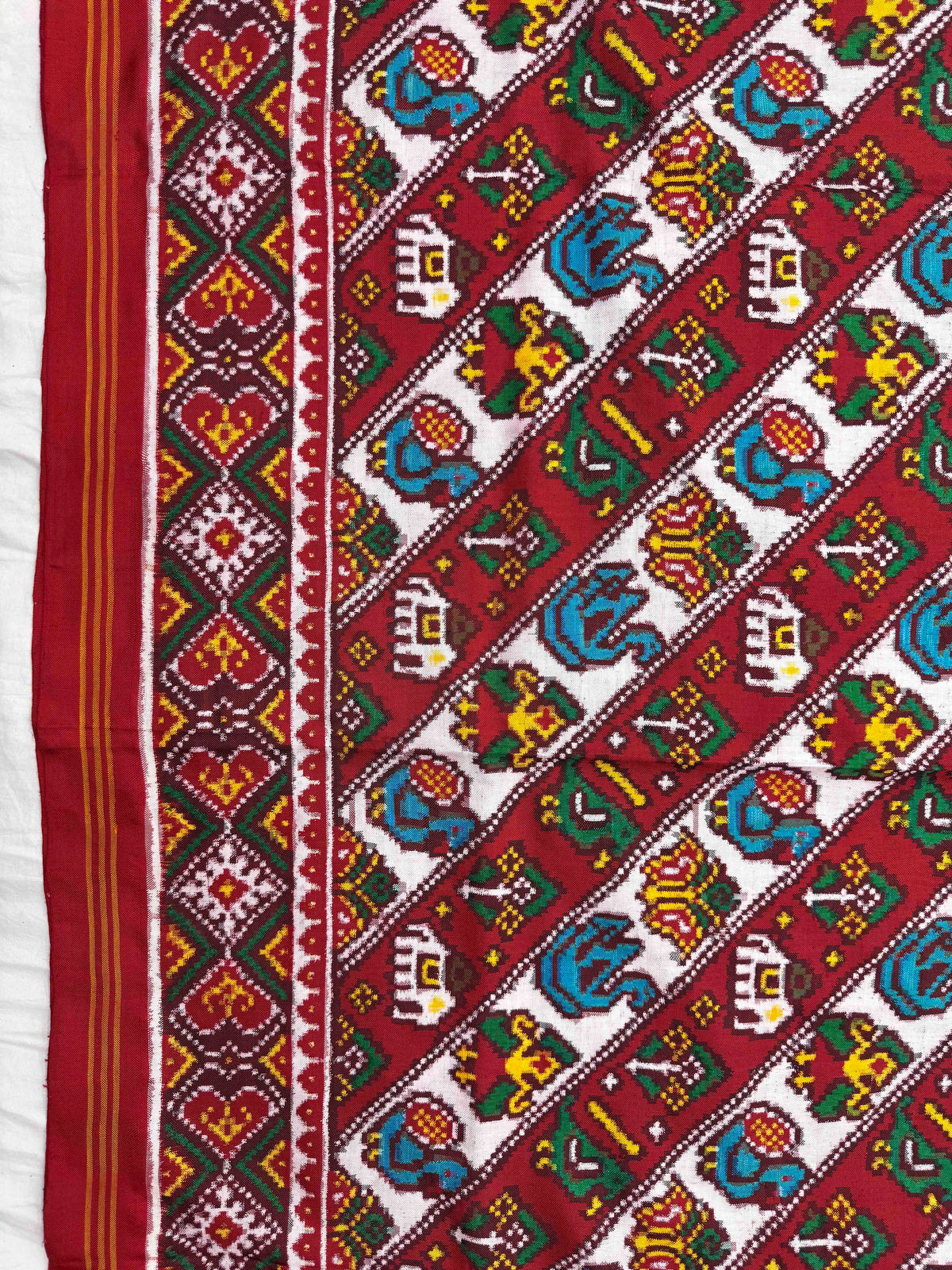 Red & White Small Narikunj Leheriya Double Ikat Patan Patola Saree