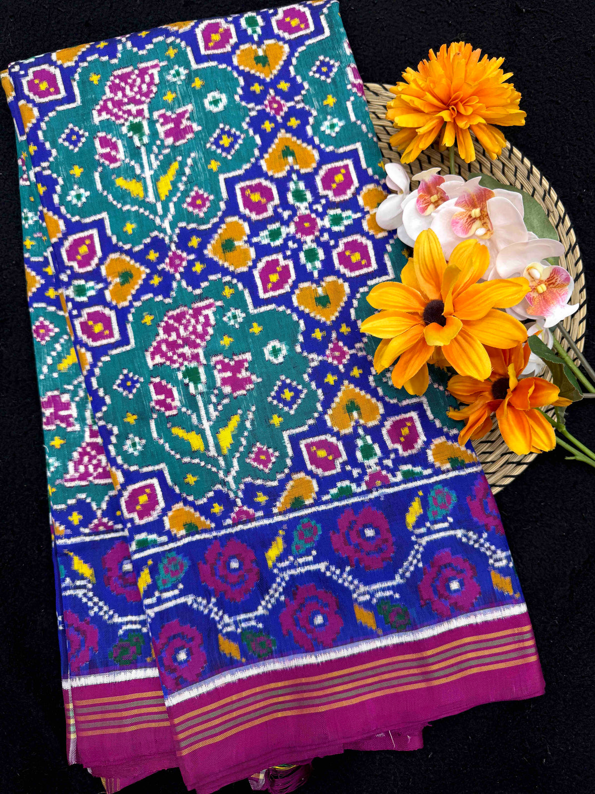 Pink & Turquoise Green Fancy Flower Double Ikat Patan Patola Saree
