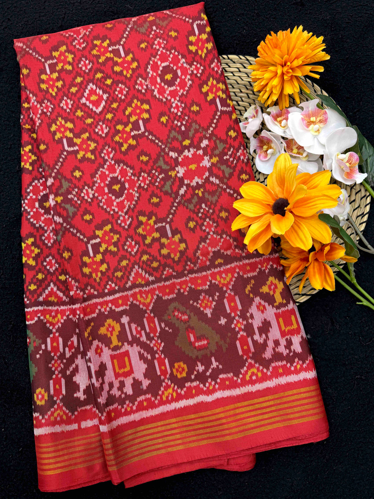 Red Navratan Single Ikat Patan Patola Saree