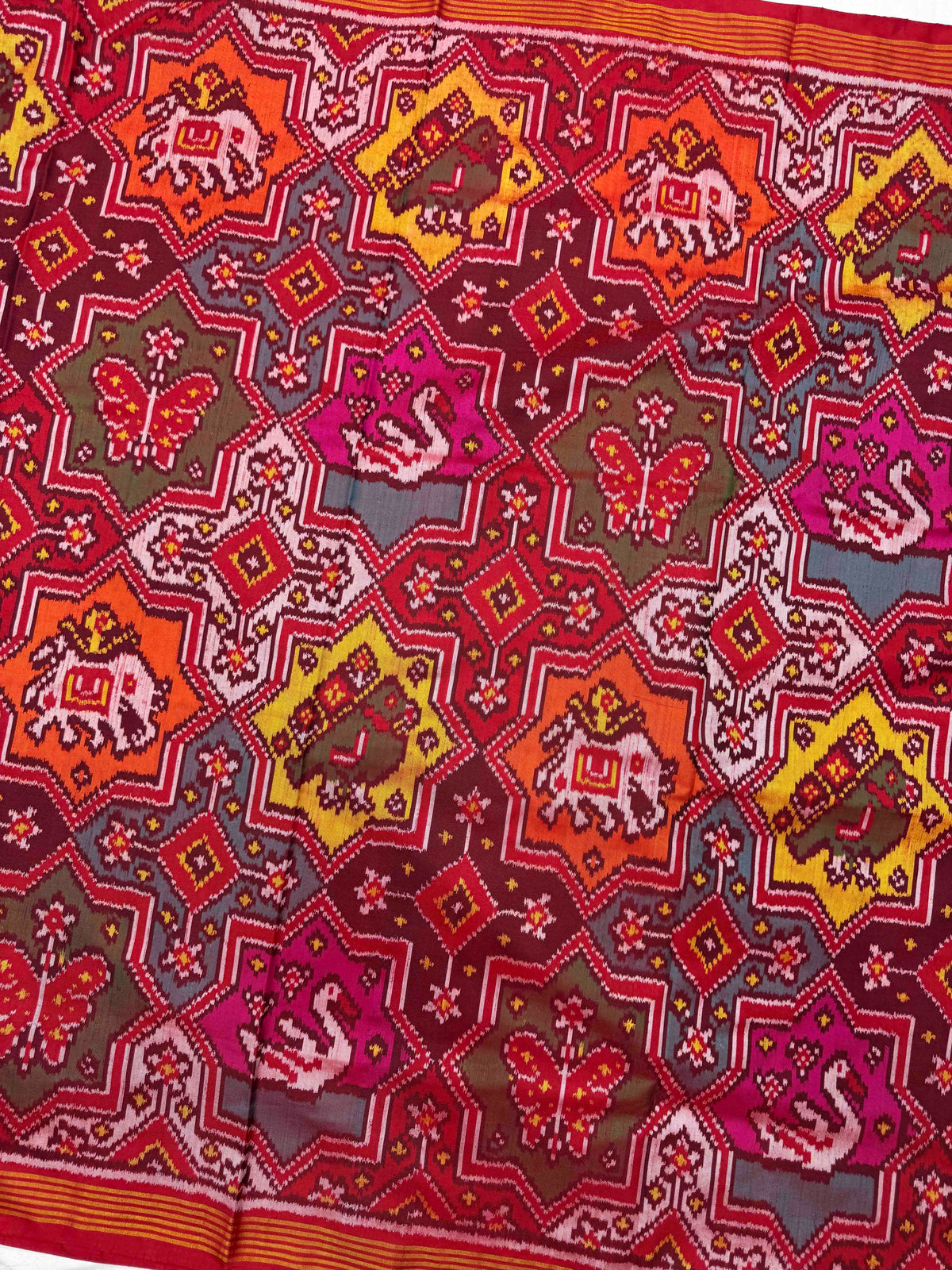 Red & Multicolor Star Narikunj Single Ikat Patan Patola Saree