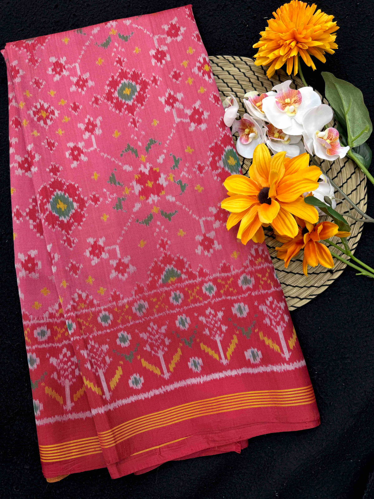 Red & Light Pink Navratan Single Ikat Patan Patola Saree