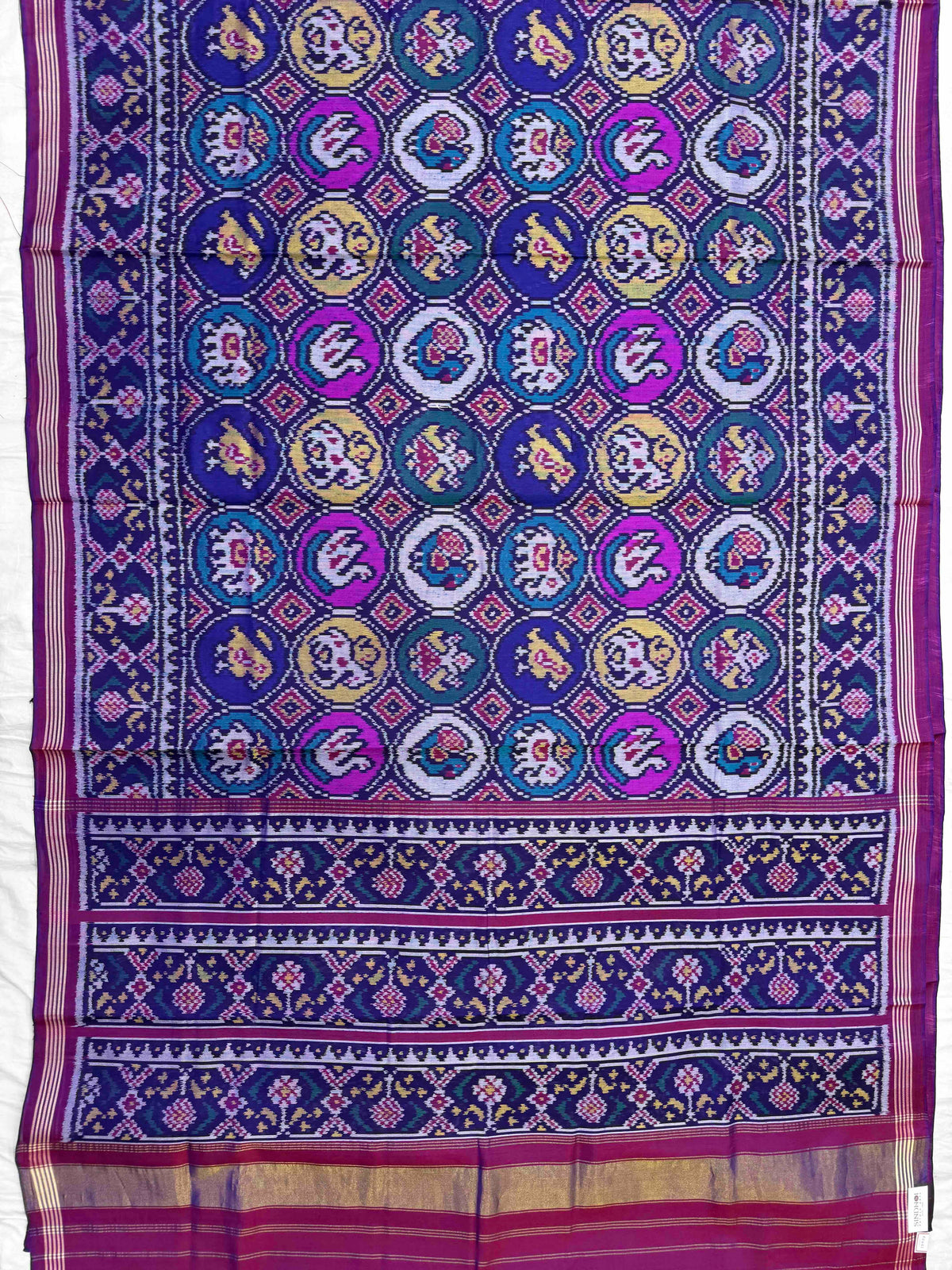 Purple & Multicolor Small Circle Narikunj Single Ikat Patan Patola Saree