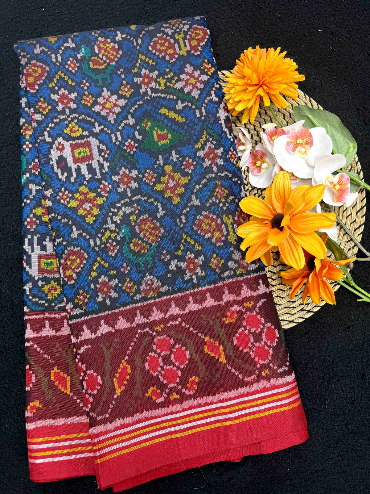 Red & Blue Small Fancy Narikunj Single Ikat Patan Patola Saree