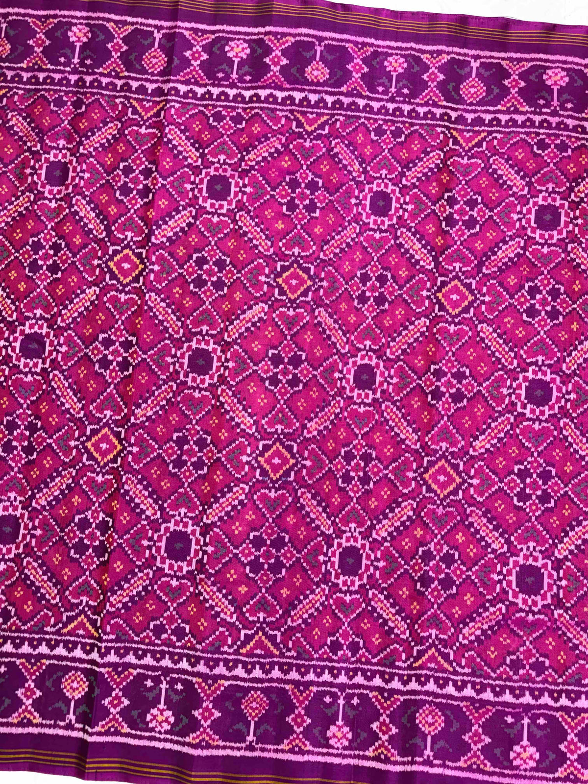 Purple & Pink Manekchowk Single Ikat Patan Patola Saree