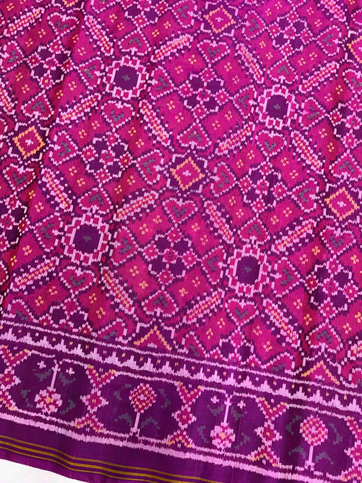 Purple & Pink Manekchowk Single Ikat Patan Patola Saree