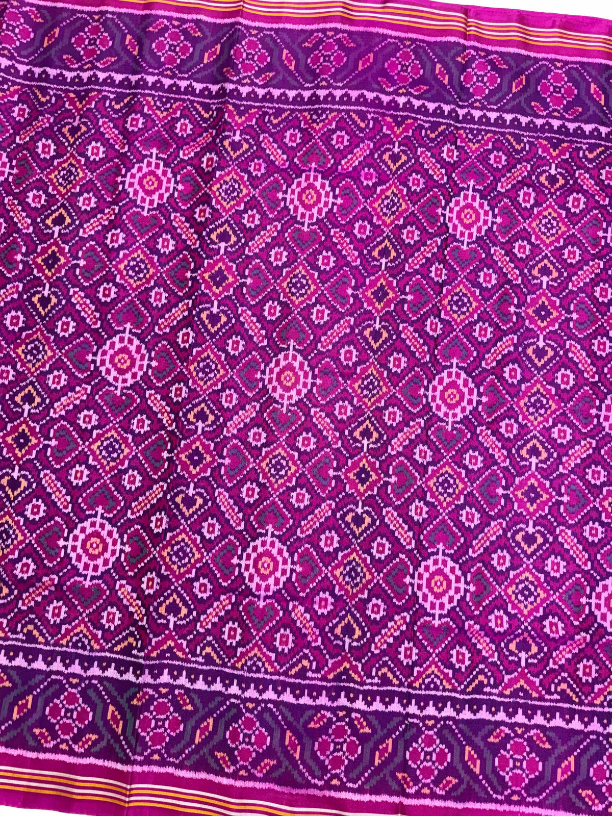 Magenta Pink Manekchowk Single Ikat Patan Patola Saree