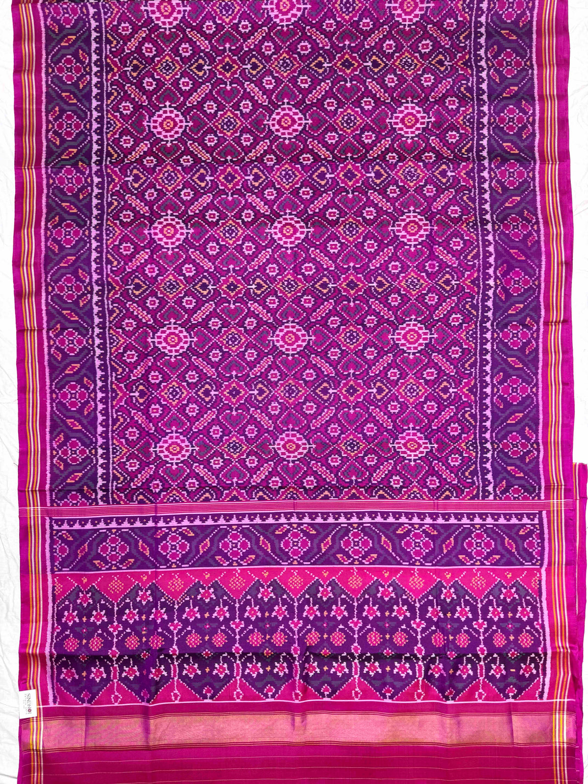 Magenta Pink Manekchowk Single Ikat Patan Patola Saree