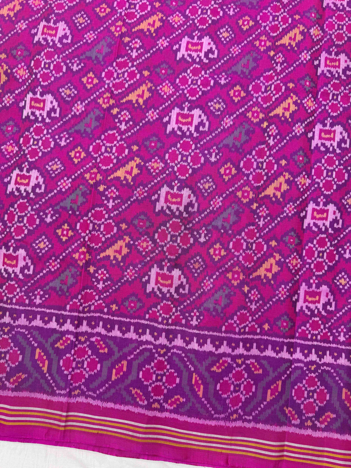 Pink Small Narikunj Flower Leheriya Single Ikat Patan Patola Saree