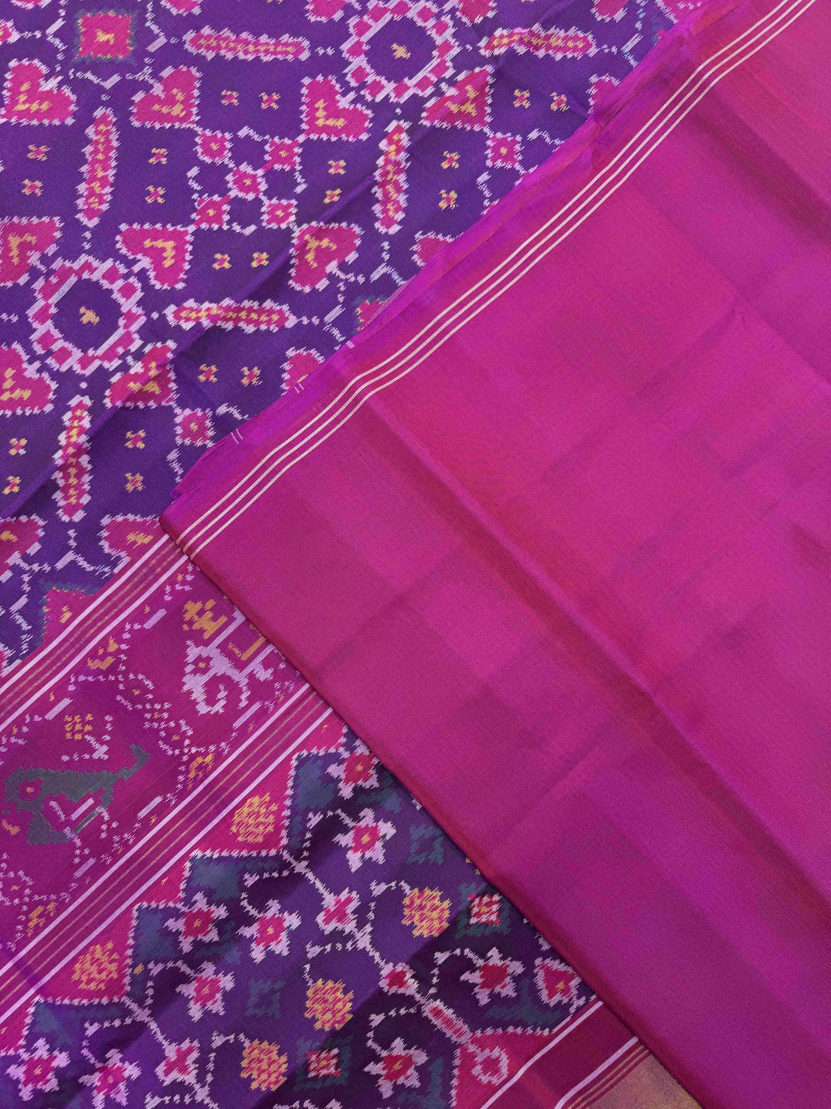 Pink & Purple Manekchowk Single Ikat Patan Patola Saree