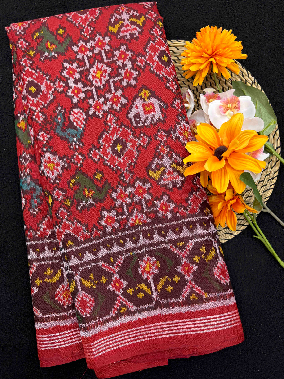 Red Navratan Narikunj Single Ikat Patan Patola Saree