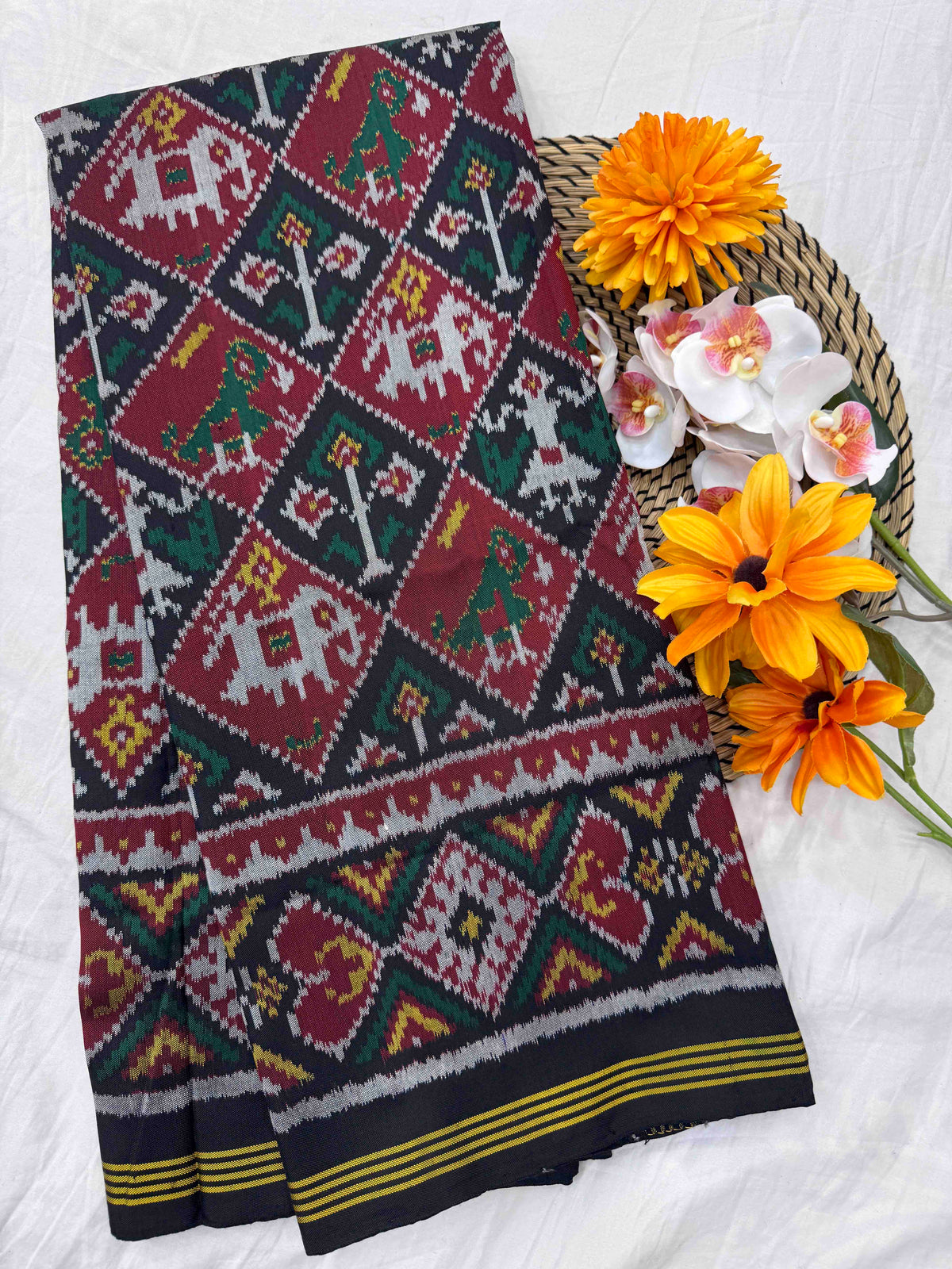 Black & Maroon Small Narikunj Single Ikat Patan Patola Saree
