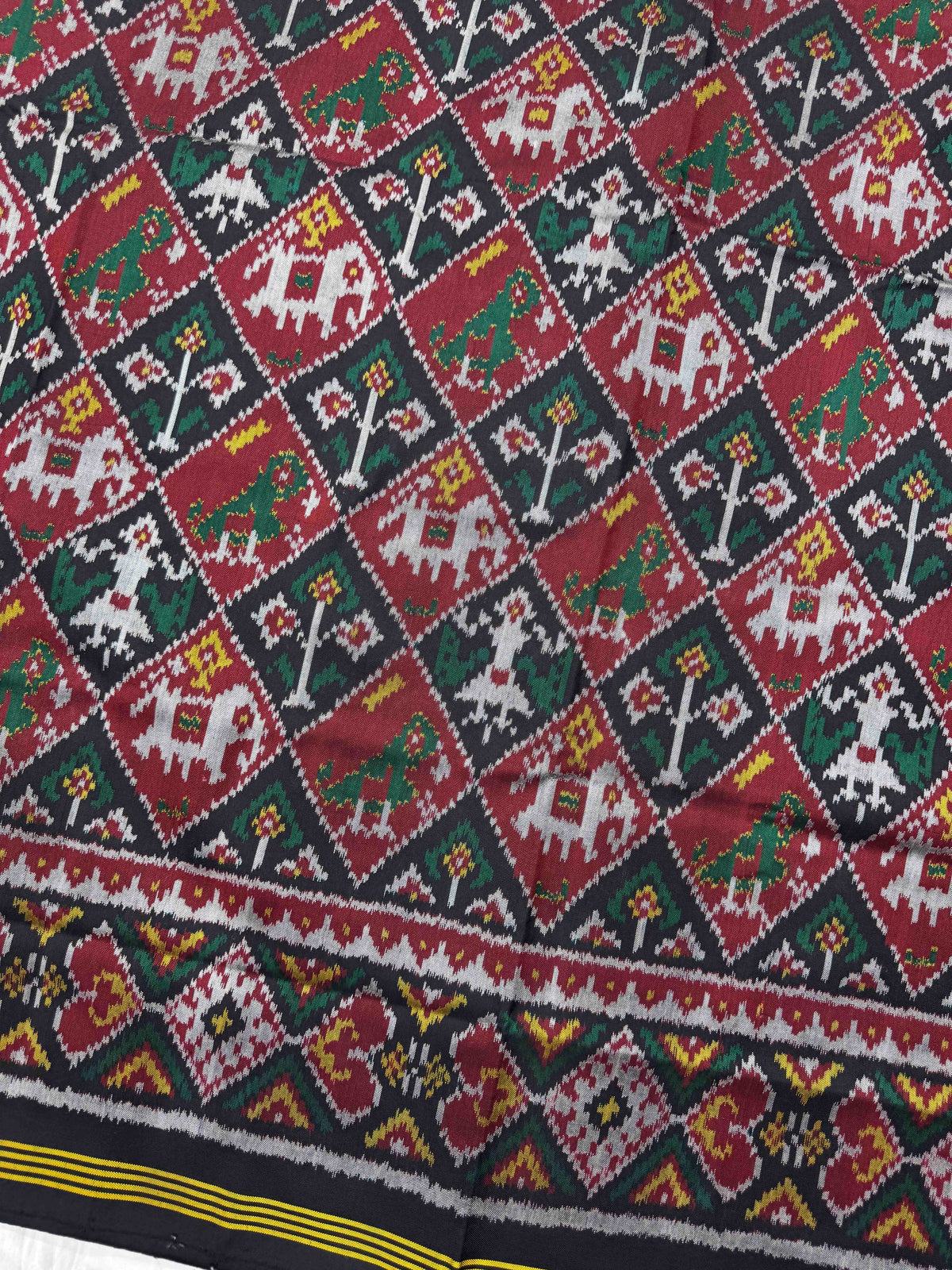 Black & Maroon Small Narikunj Single Ikat Patan Patola Saree