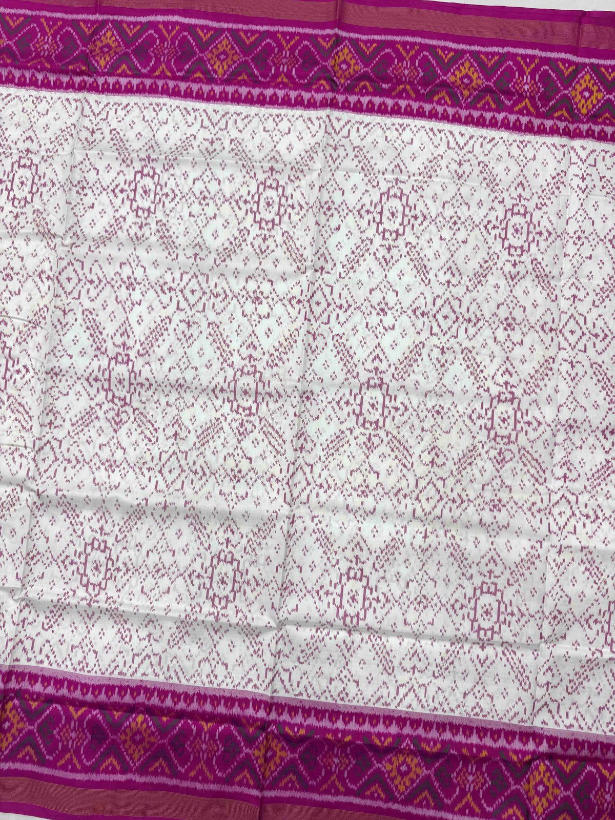 Pink & White Manekchowk Rajkot Patola Saree