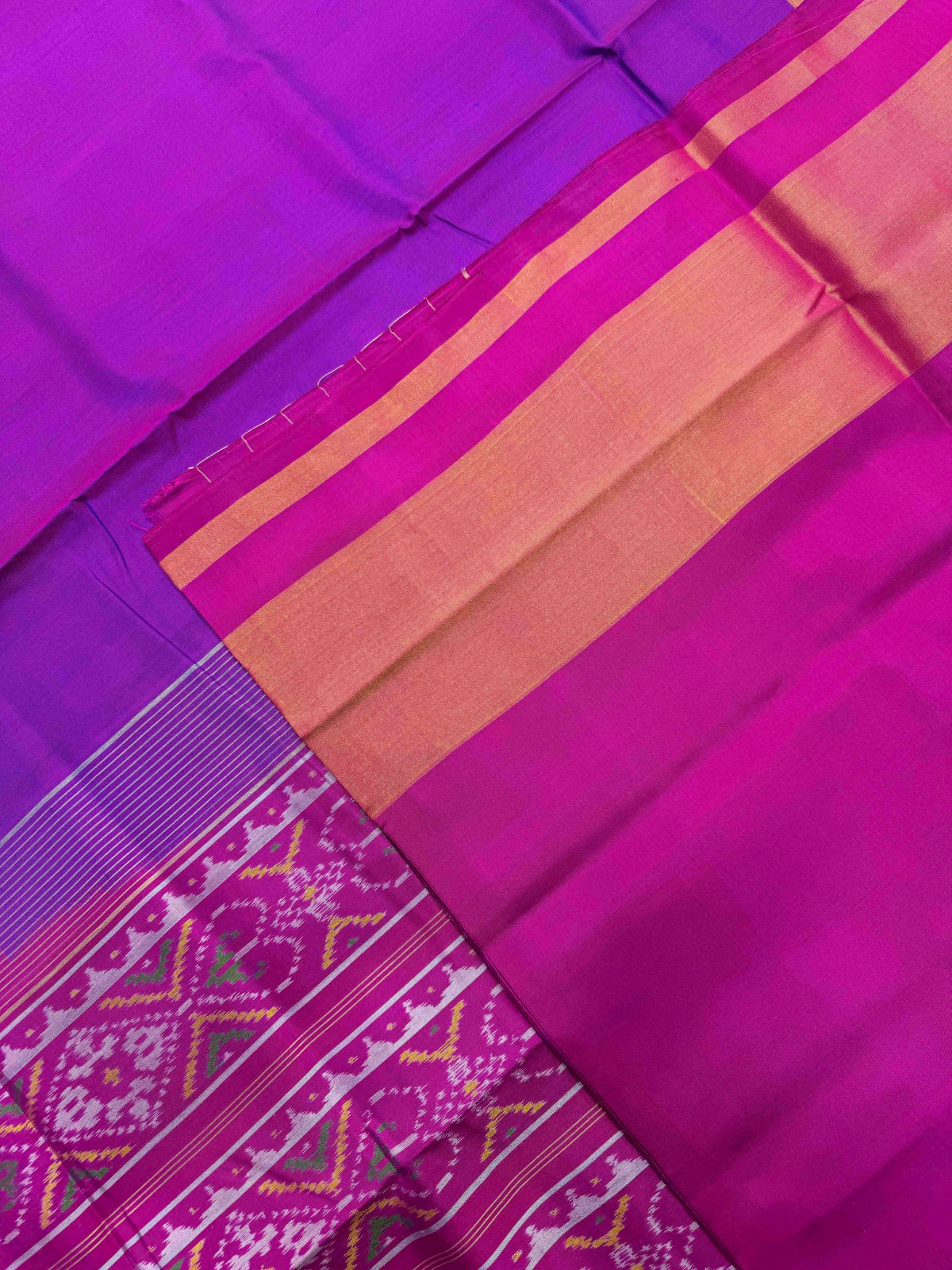 Magenta & Purple Plain Rajkot Patola Saree