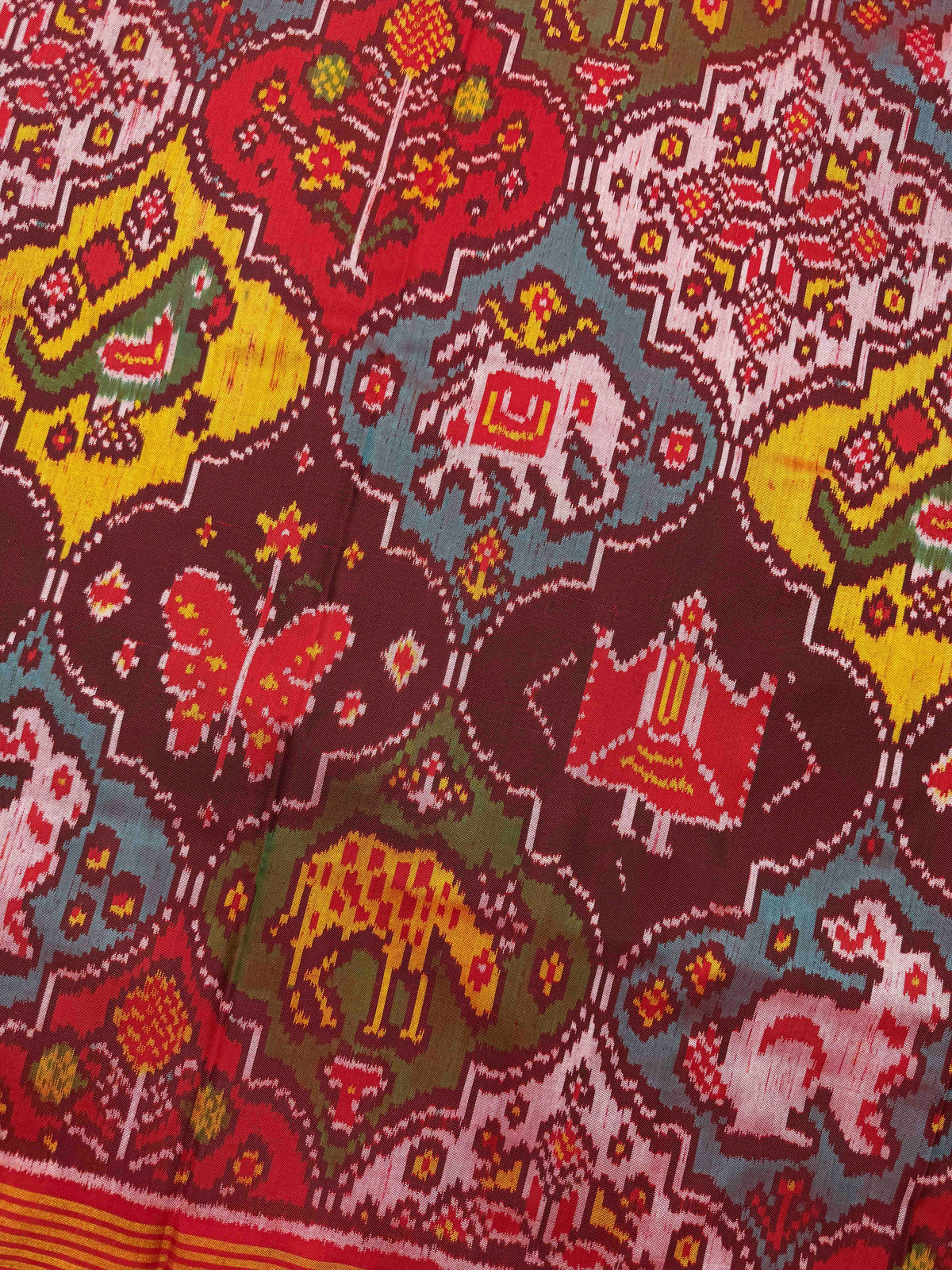 Red & Multicolor Matka Narikunj Single Ikat Patan Patola Saree