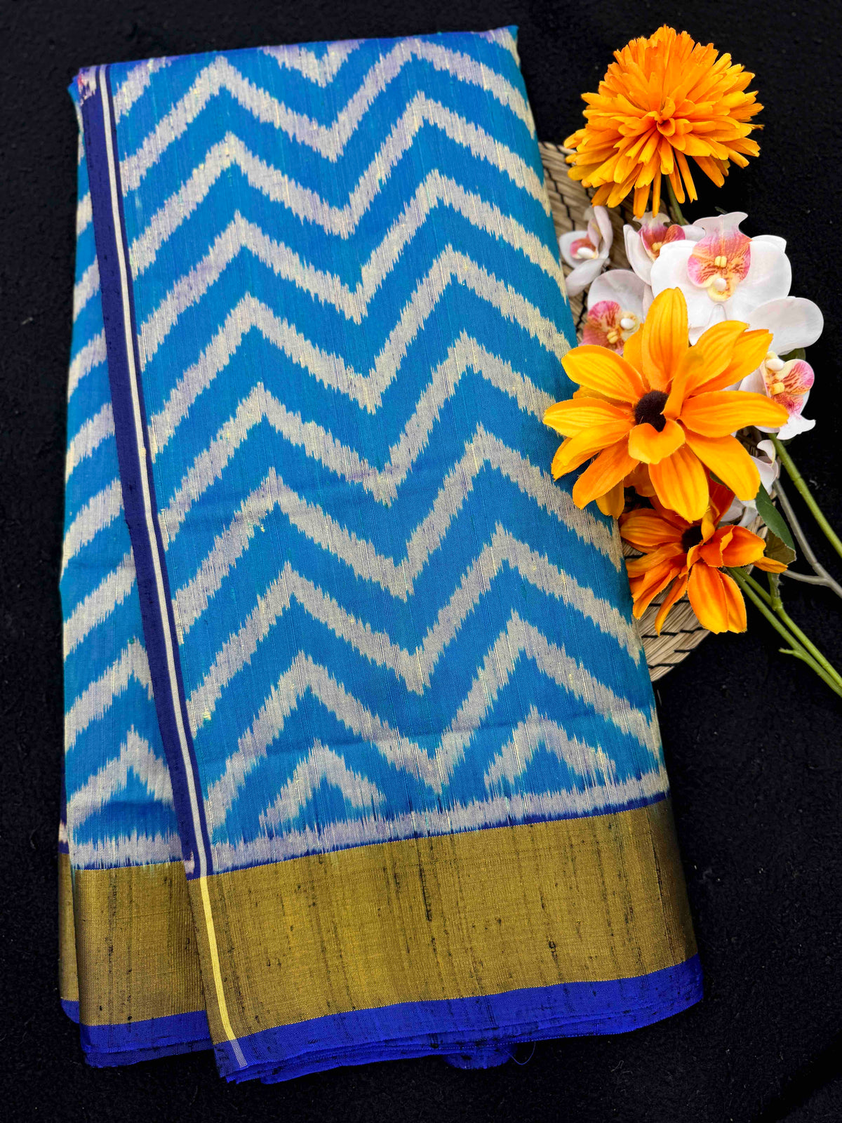 Blue & Turquoise Blue Zig Zag Raw Silk Rajkot Patola Saree