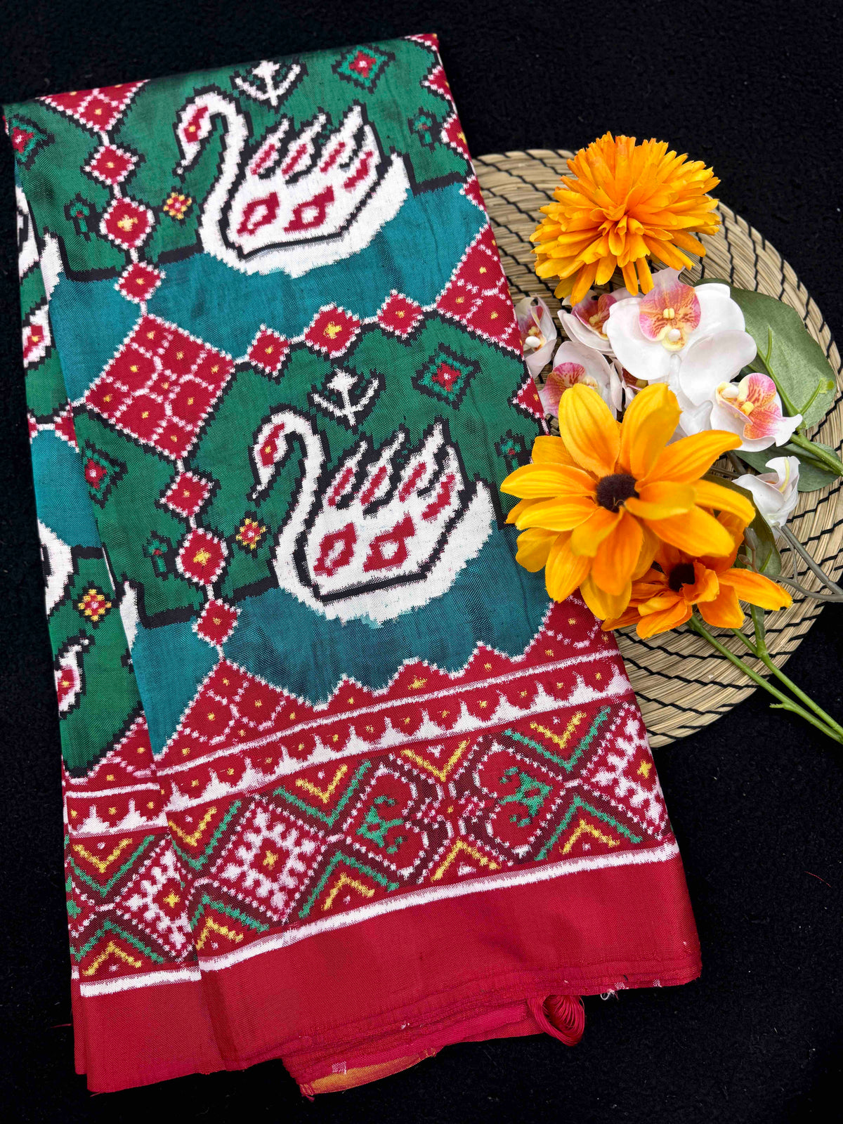 Red & Turquoise Big Figure Swan Double Ikat Patan Patola Saree