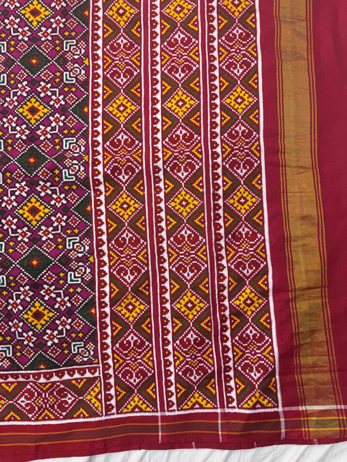 Red & Pink Fancy Navratan Double Ikat Patan Patola Saree