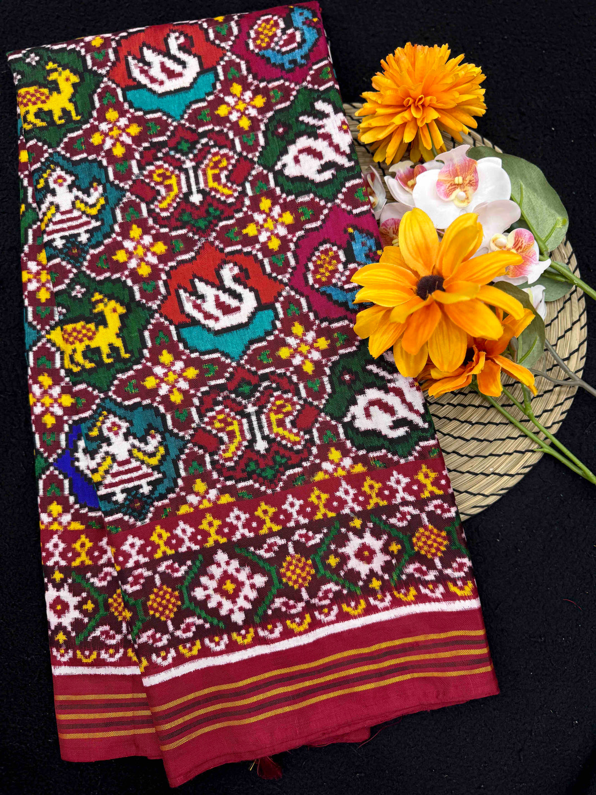 Red & Multicolour Small Narikunj Circle Double Ikat Patan Patola Saree