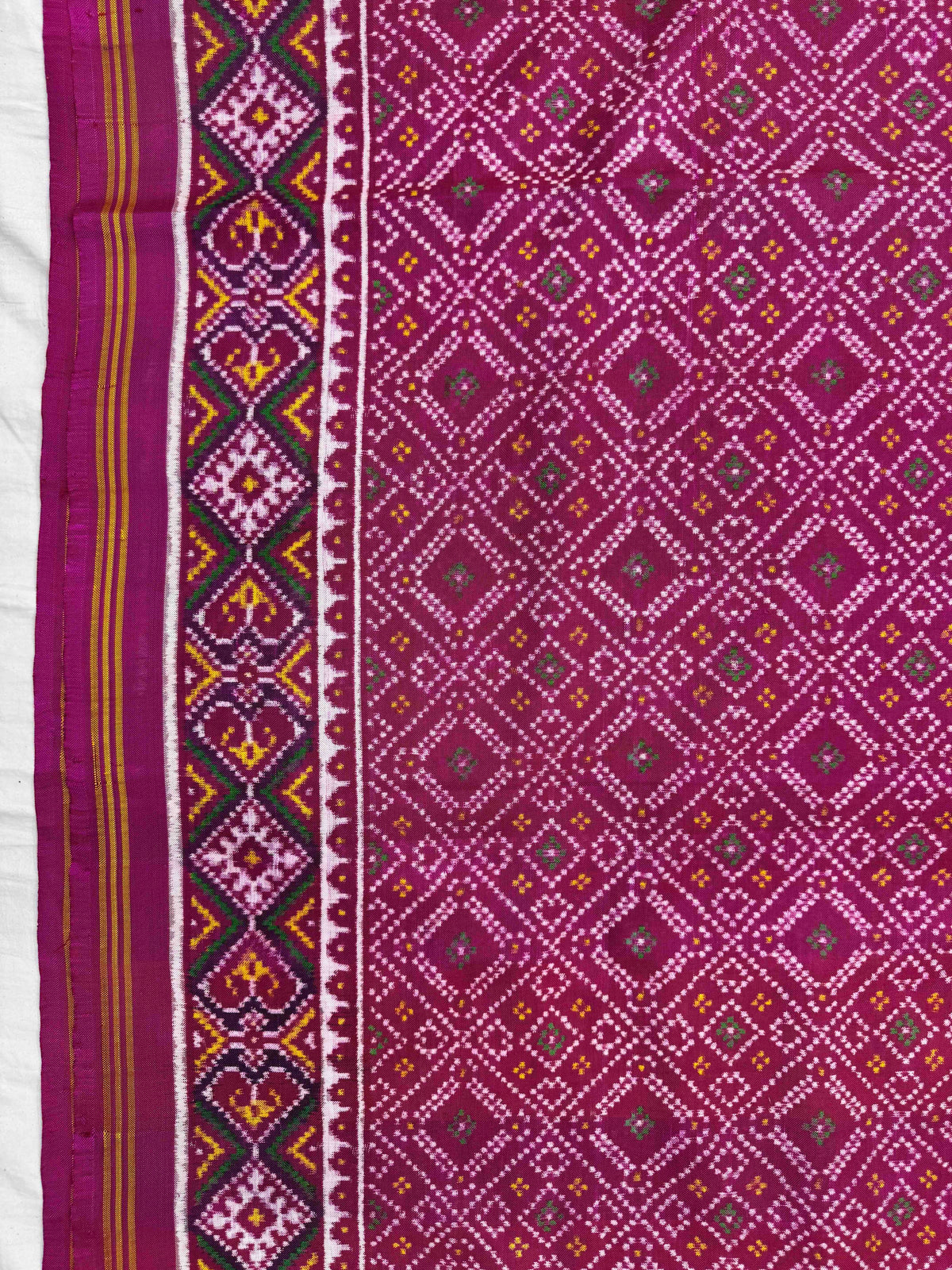 Pink & magenta bandhni design Patan patola